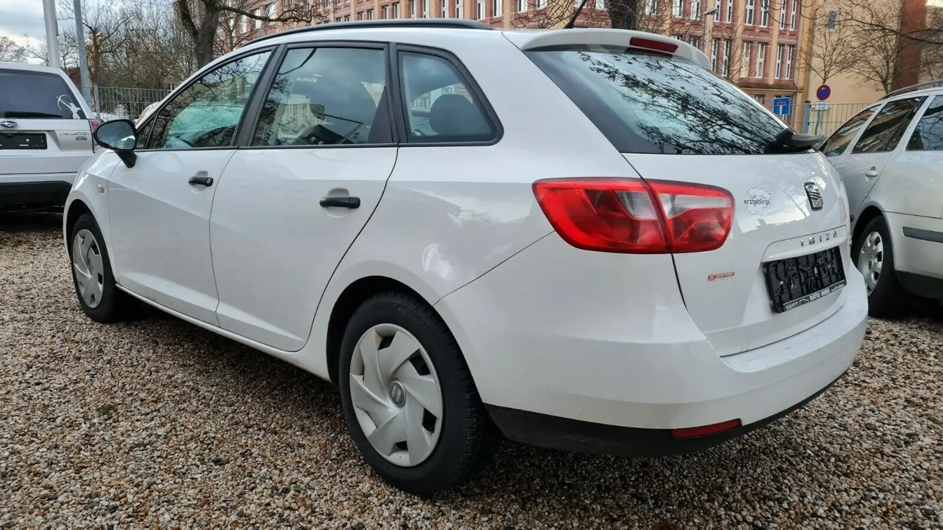 SEAT Ibiza 1.2 TDI CR E-Ecomotive Reference *Euro5* Bílá - 2