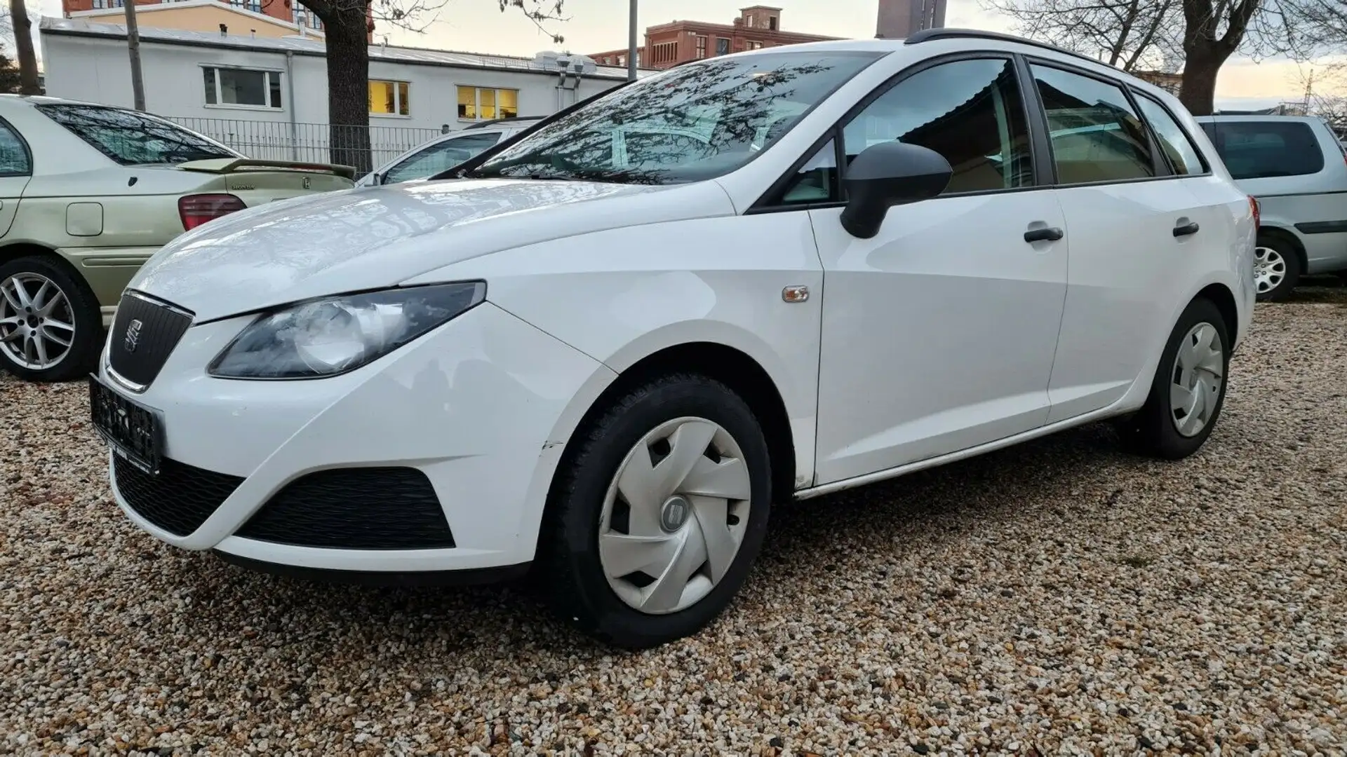 SEAT Ibiza 1.2 TDI CR E-Ecomotive Reference *Euro5* White - 1