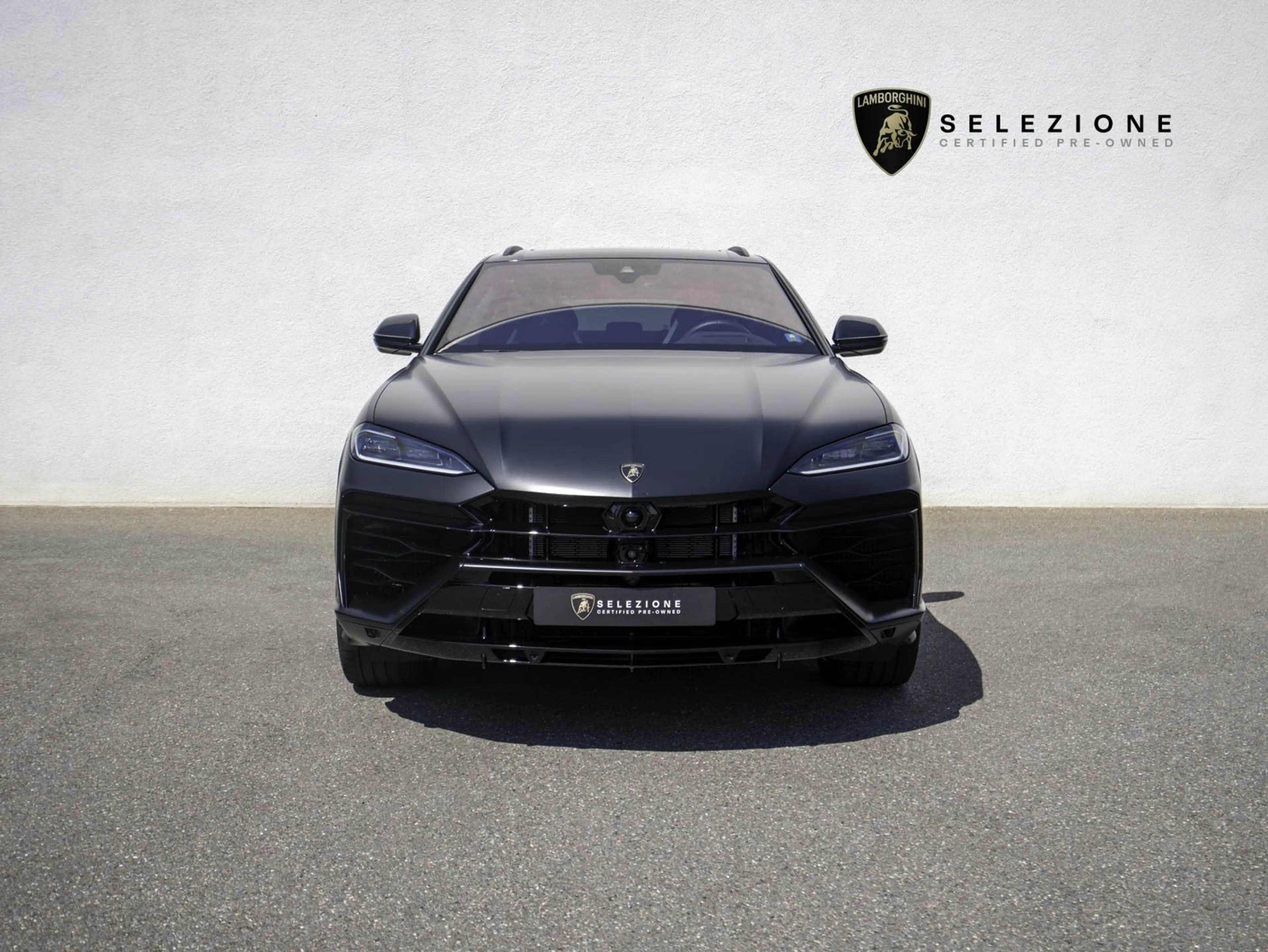 Lamborghini Urus SE CARBON AKRAPOVIC B&O PANO MASSAGE NIGHTVISION P — photo 5