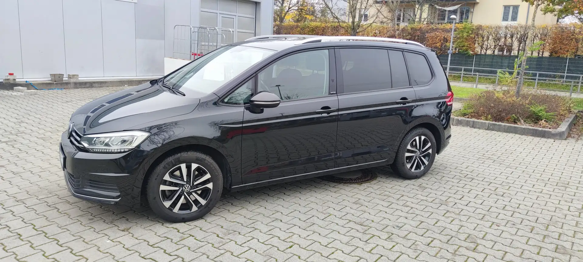 Volkswagen Touran Touran 2.0 TDI SCR DSG UNITED Schwarz - 2
