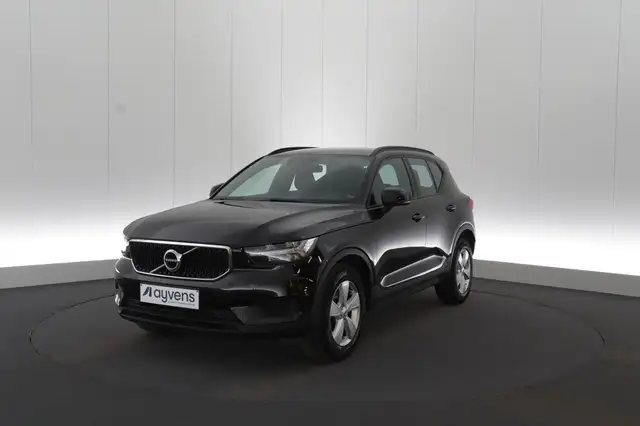 Volvo XC40 1.5 T2 Momentum Core LED GPS PDC CAM Carplay Trekh