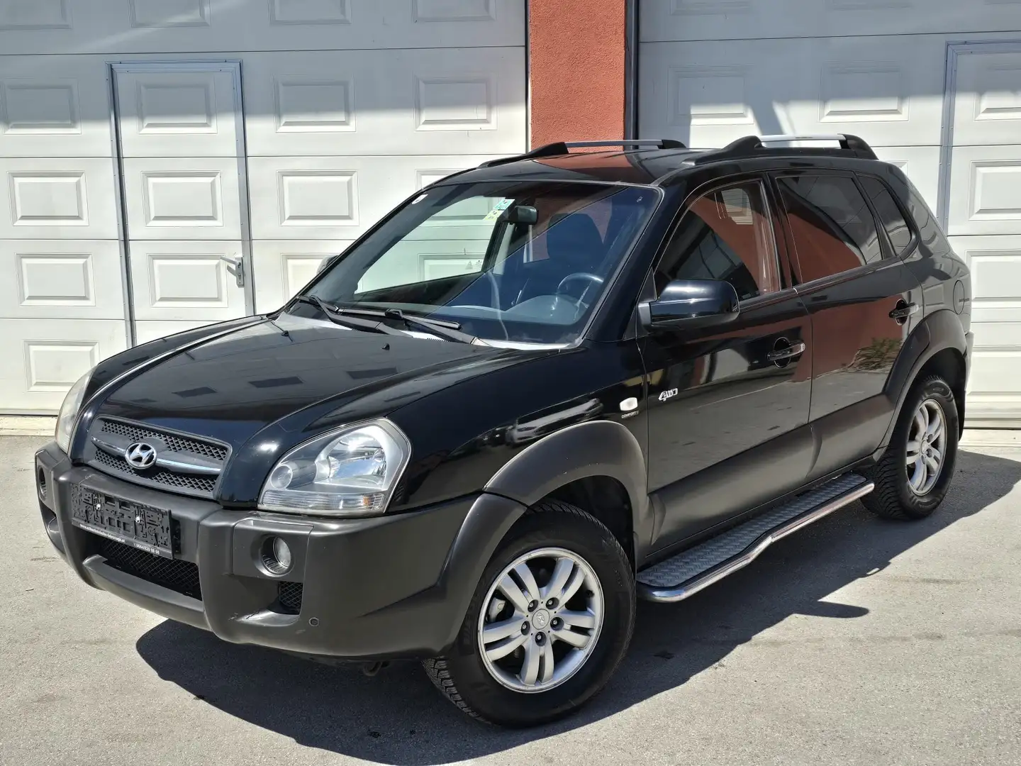 Hyundai TUCSON 2,0 CRDi 4WD Negru - 1