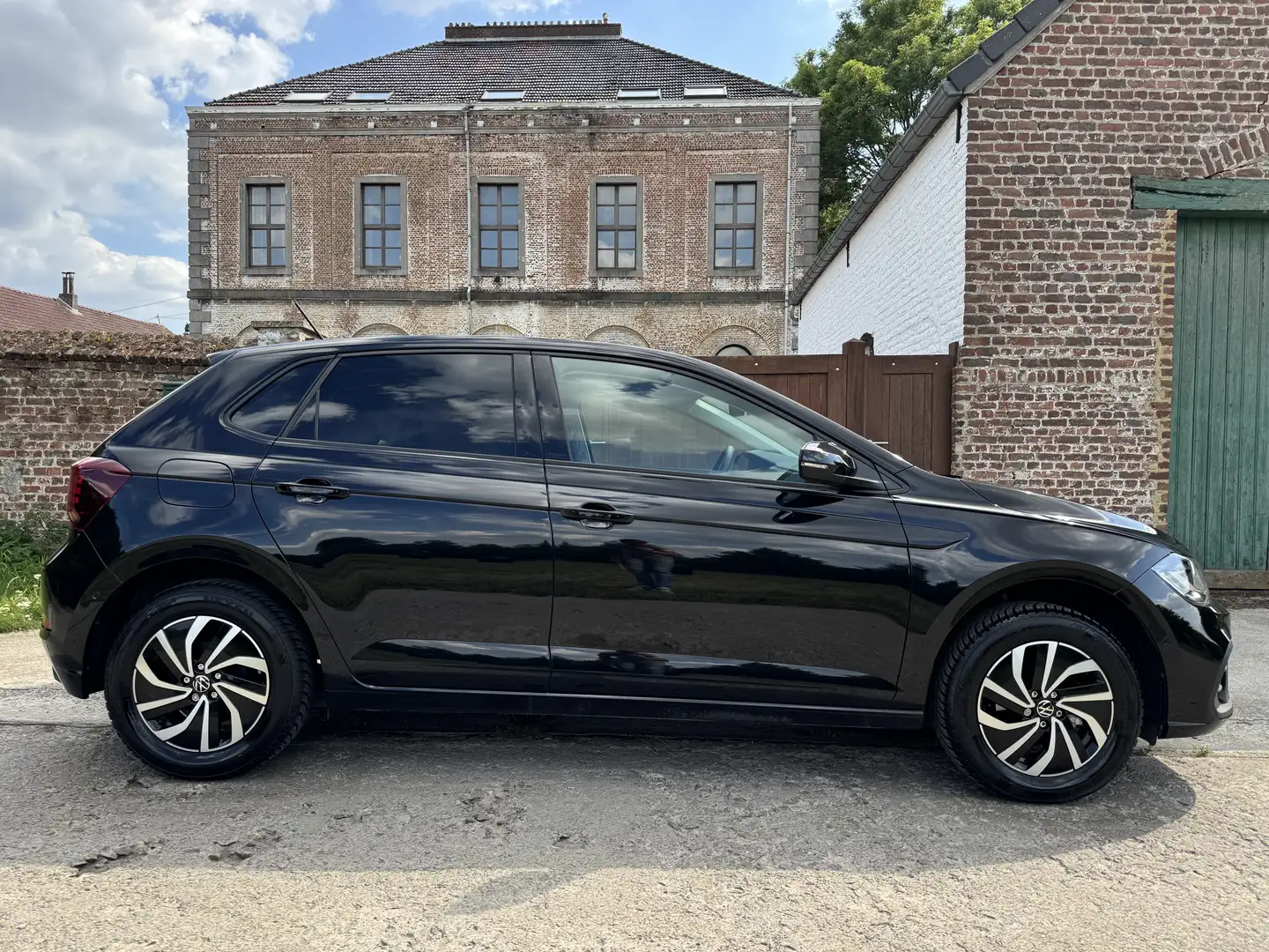 Volkswagen Polo 1.0 TSI DSG ***5.460 KM*** Zwart - 2