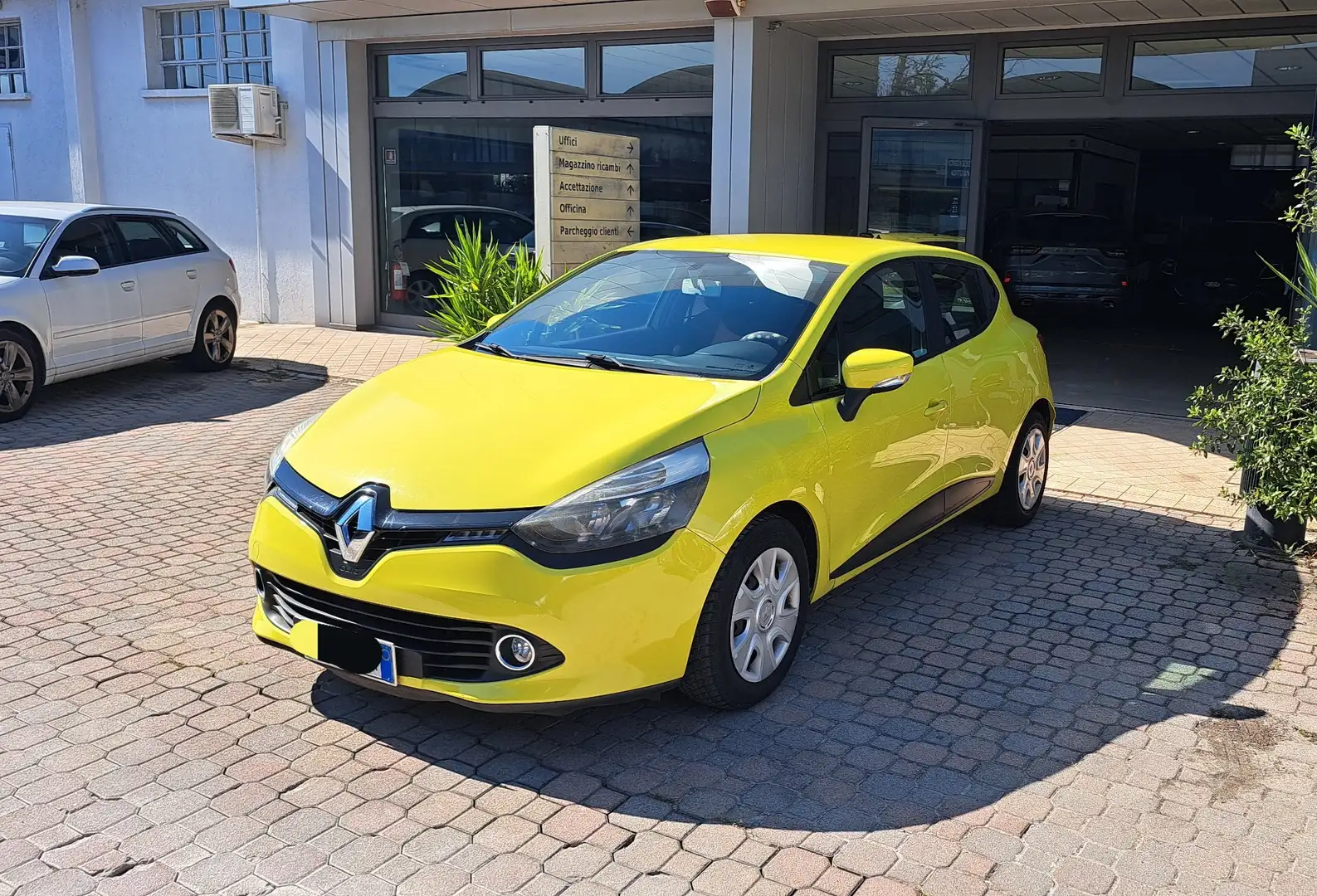 Renault Clio Clio 1.2 16V 5 porte Live! OK NEO PATENTATI Giallo - 1