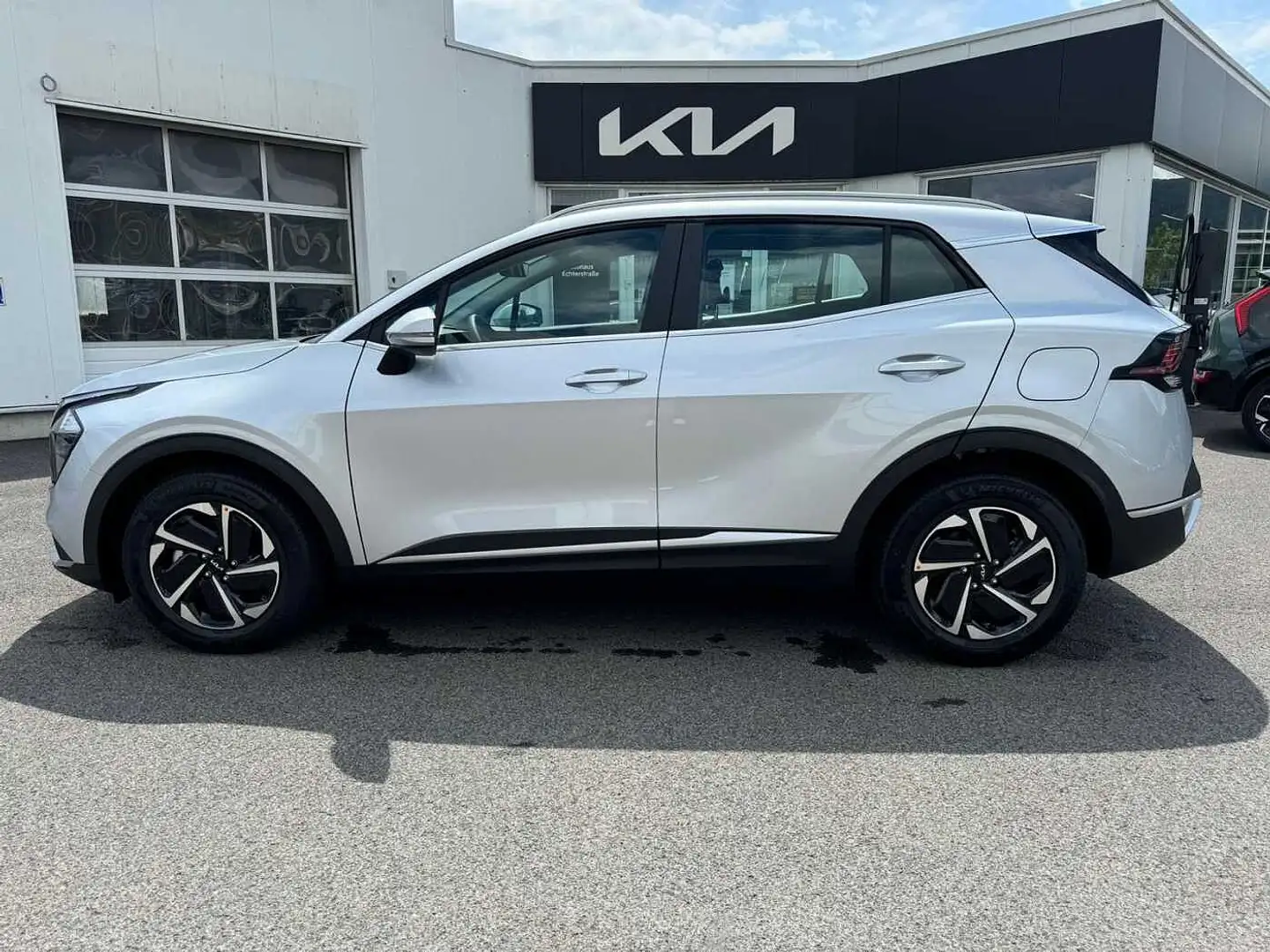 Kia Sportage Vision 1.6 T-GDI 48V 2WD +LED+NAVI Silber - 2