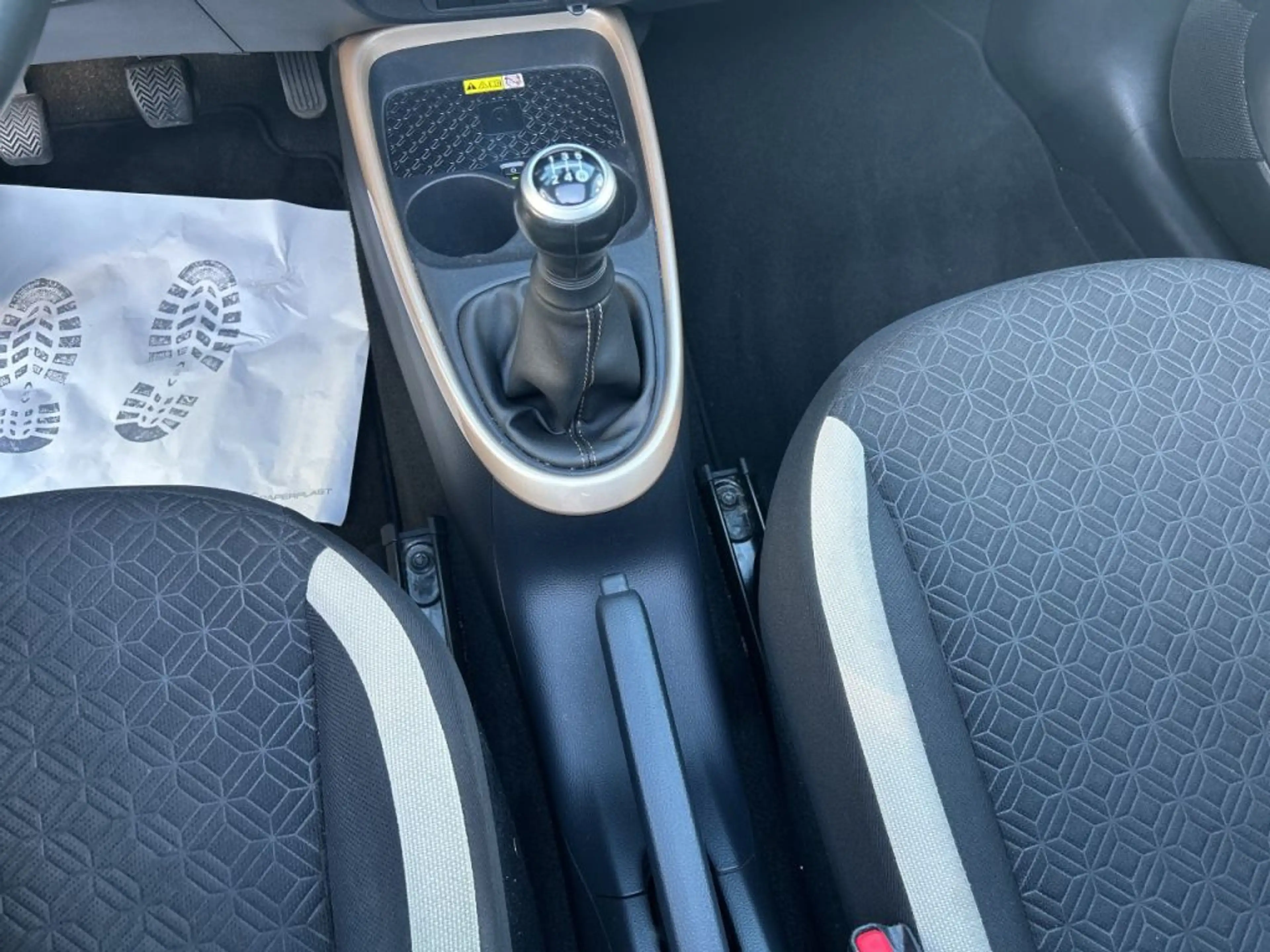 Toyota Aygo X Air Style — photo 17