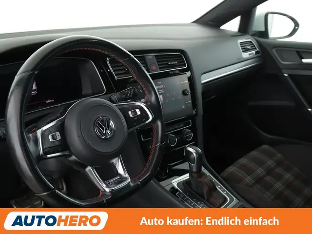 Volkswagen Golf view 11