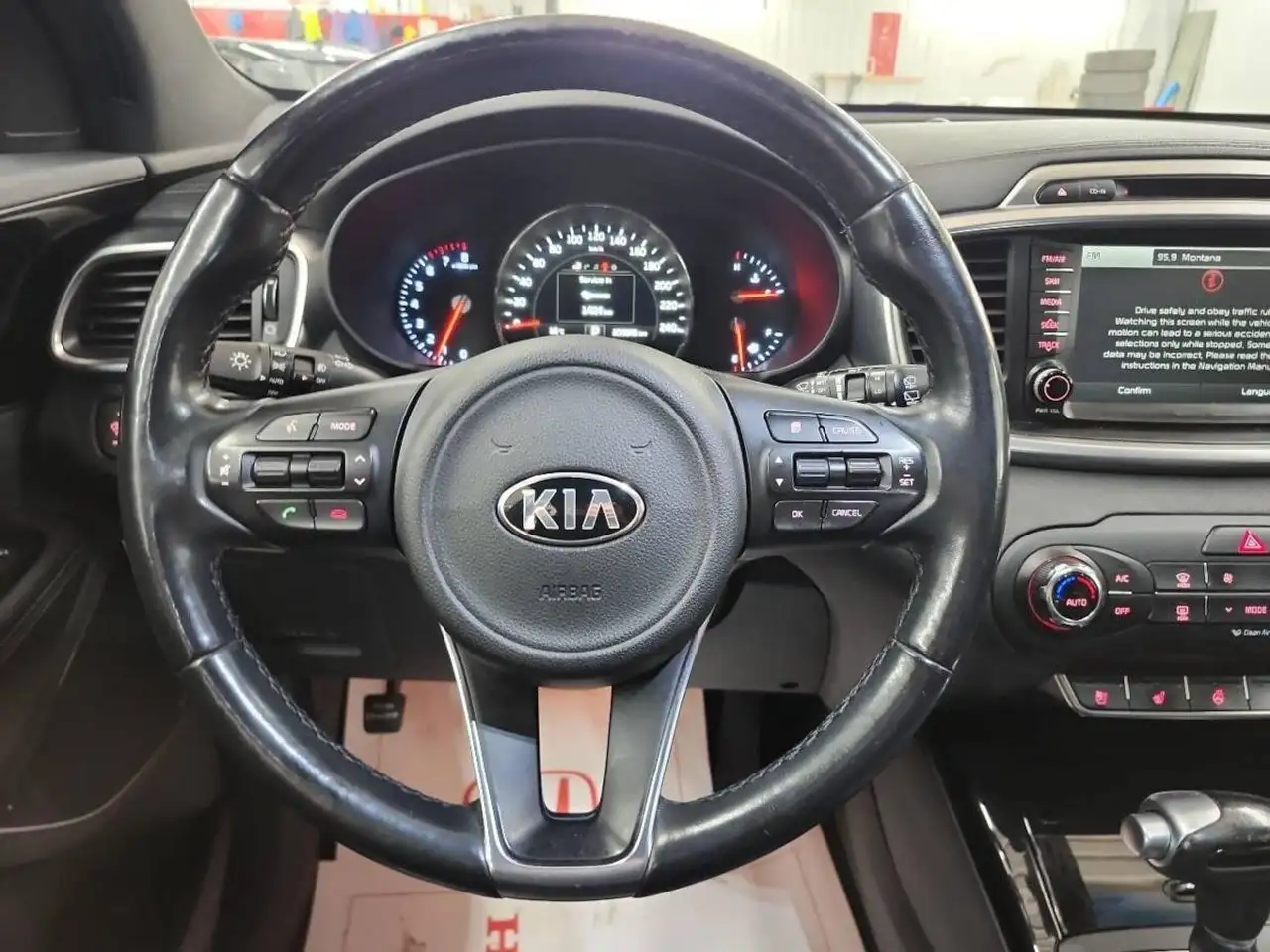 Kia Sorento снимка Kia Sorento