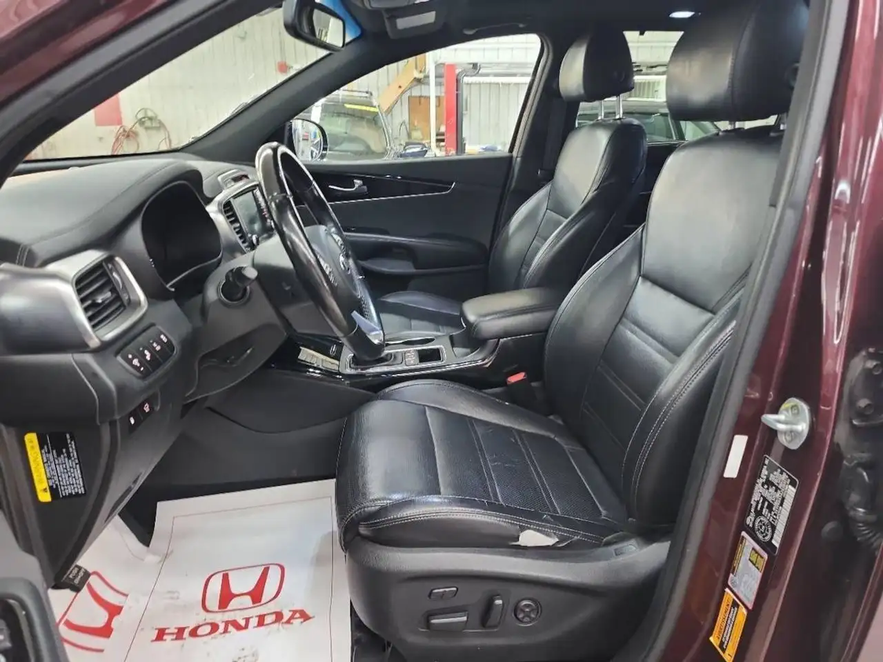 Kia Sorento снимка Kia Sorento