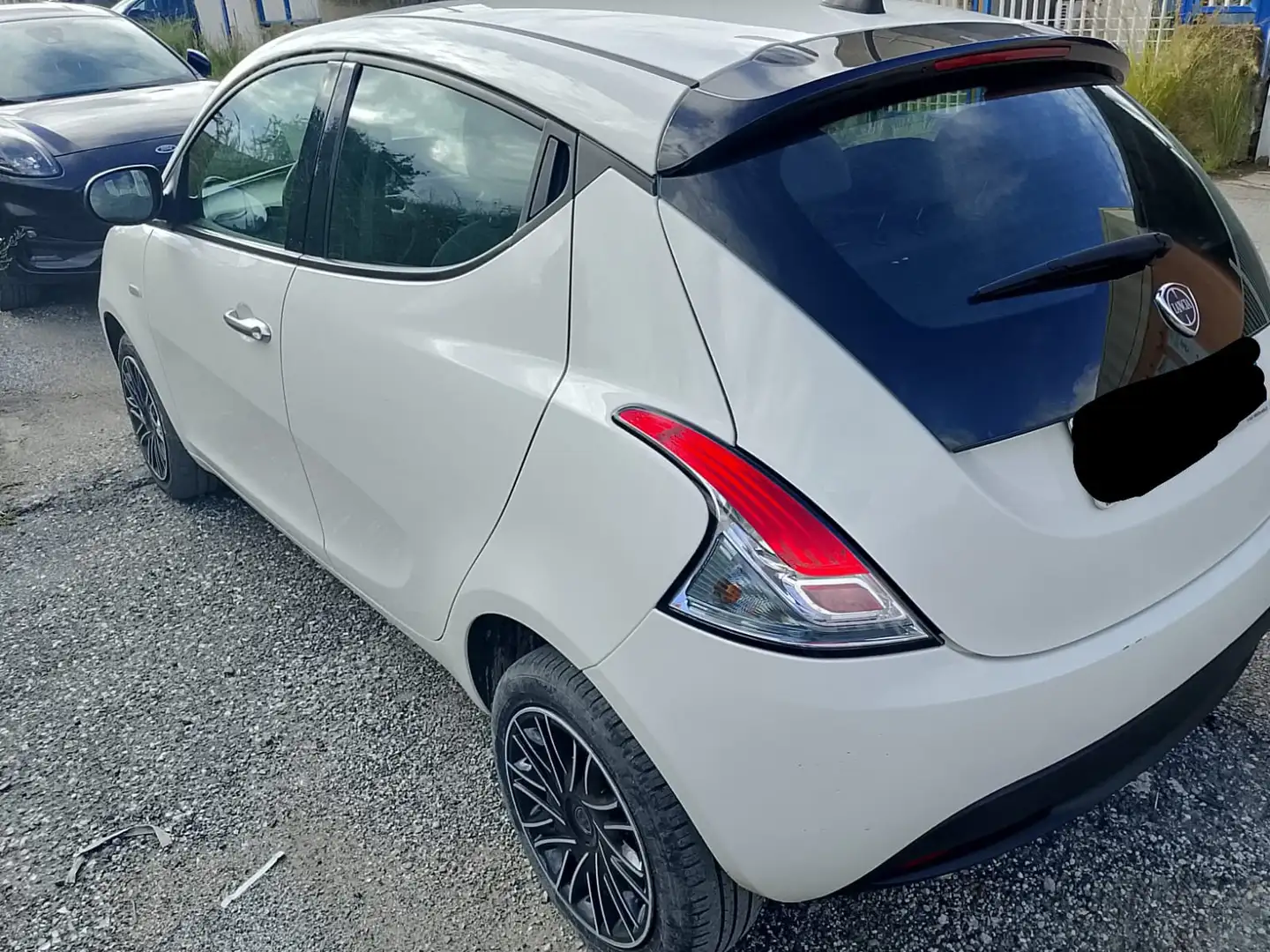 Lancia Ypsilon 1.2 8v Platinum 69cv - 1
