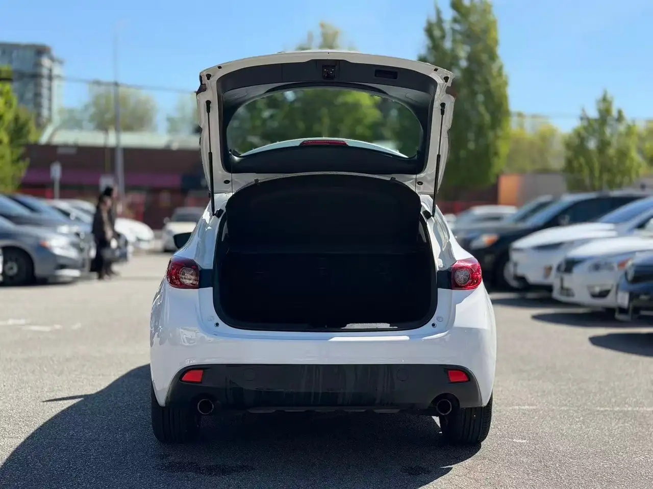 Mazda 3 снимка Mazda 3