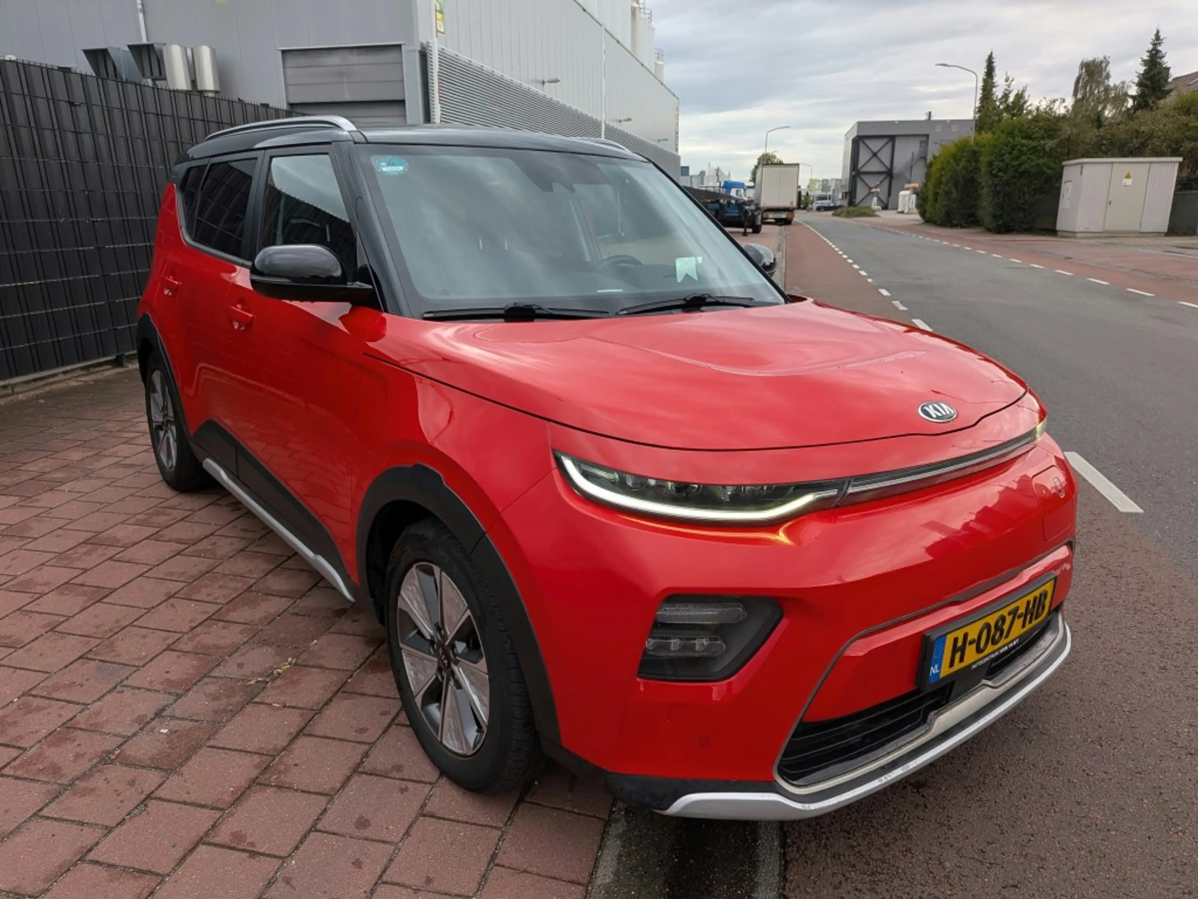 Kia Soul e-Soul ExecutiveLine 64 kWh Alle opties, trekhaak — photo 14