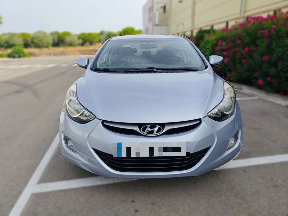 Hyundai ELANTRA 1.6 MPI GL Comfort - foto 1