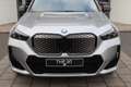 BMW iX1 eDrive20 High Executive M Sport / Panoramadak / Tr Zilver - thumbnail 3