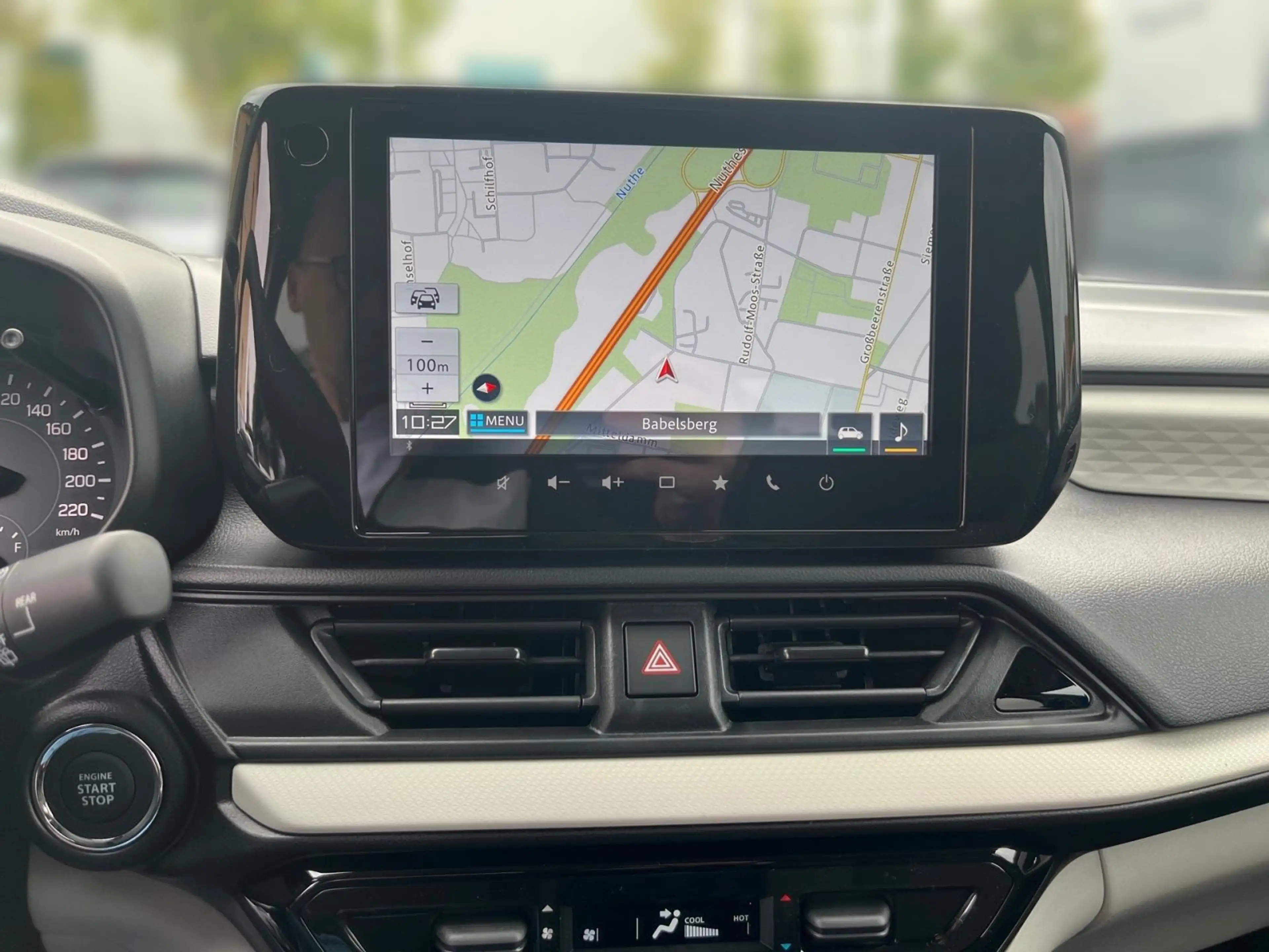 Suzuki Swift SWIFT COMFORT CVT HYBRID LED+ACC+NAVI+KAMERA+SHZ — photo 9