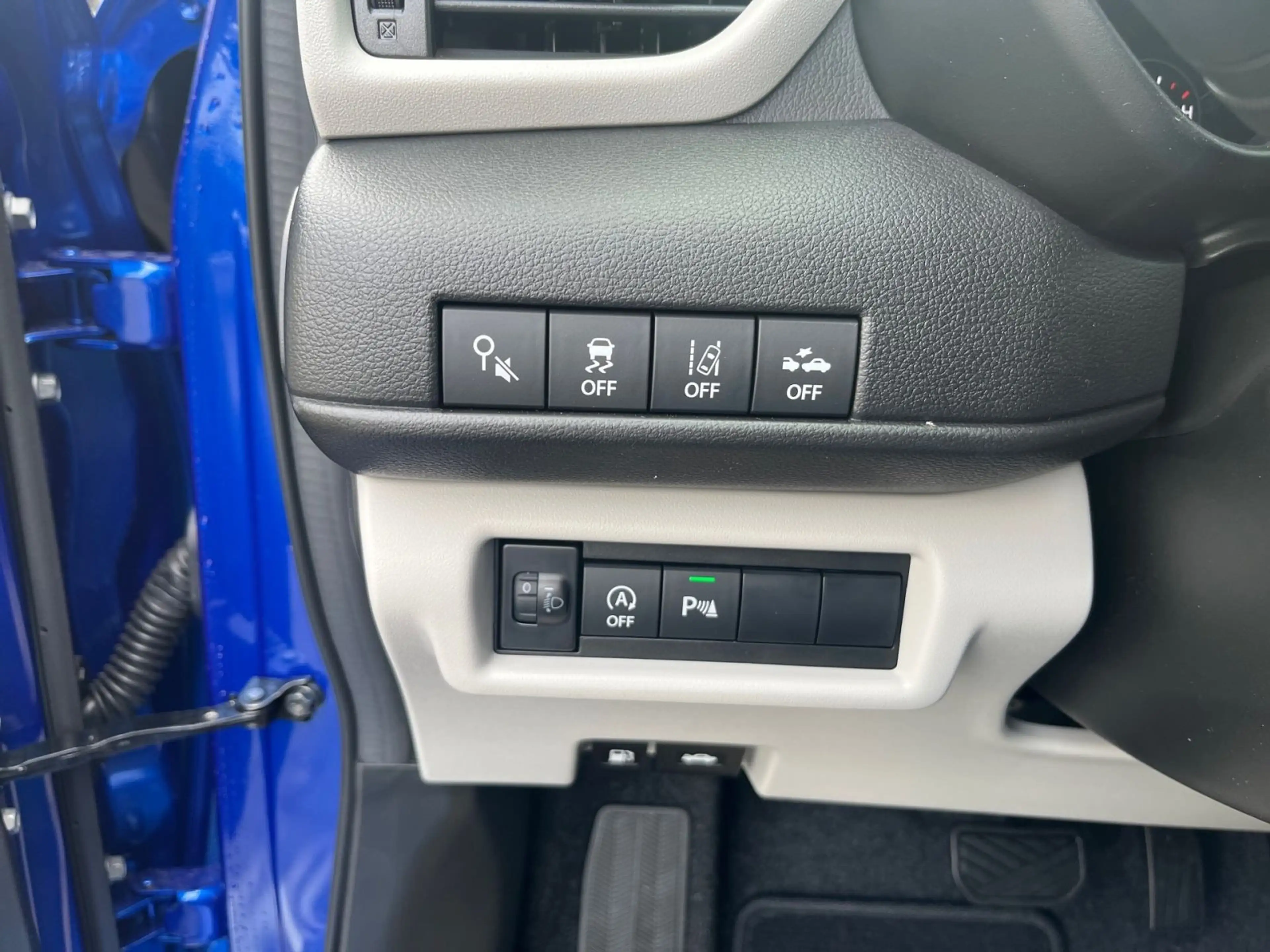 Suzuki Swift SWIFT COMFORT CVT HYBRID LED+ACC+NAVI+KAMERA+SHZ — photo 13