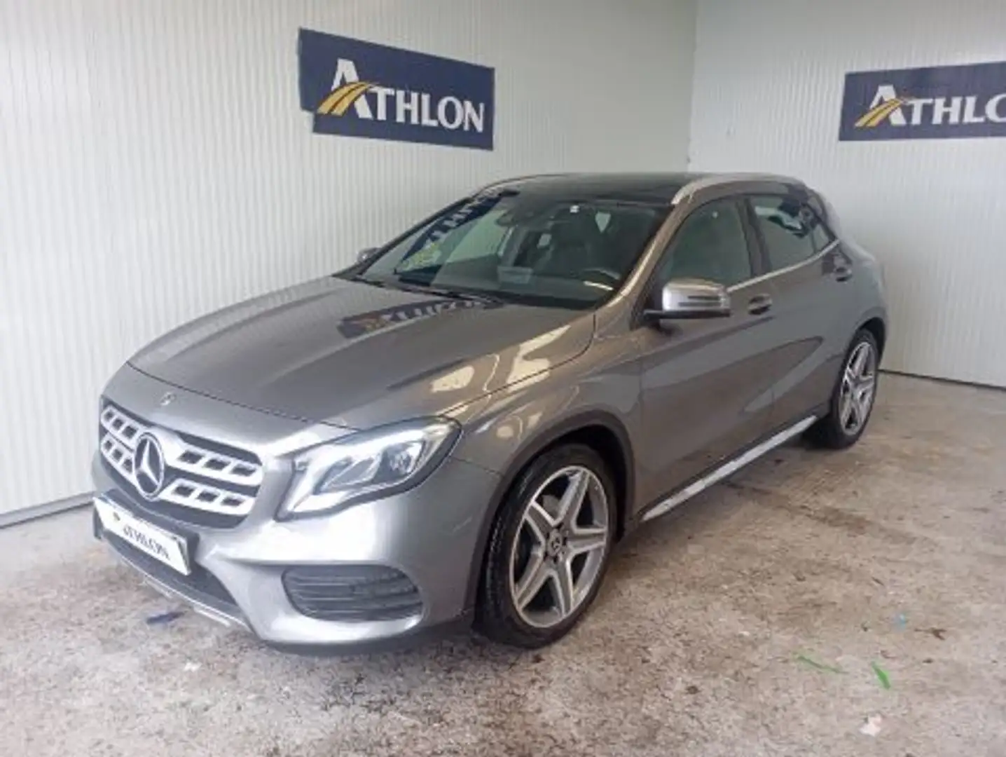 Mercedes-Benz GLA 200 200d 7G-DCT Grau - 1