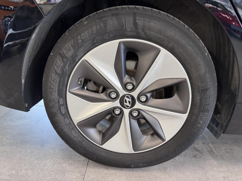 Hyundai IONIQ Premium 28kWh | GPS, camera, adaptive cruise,... | — photo 6