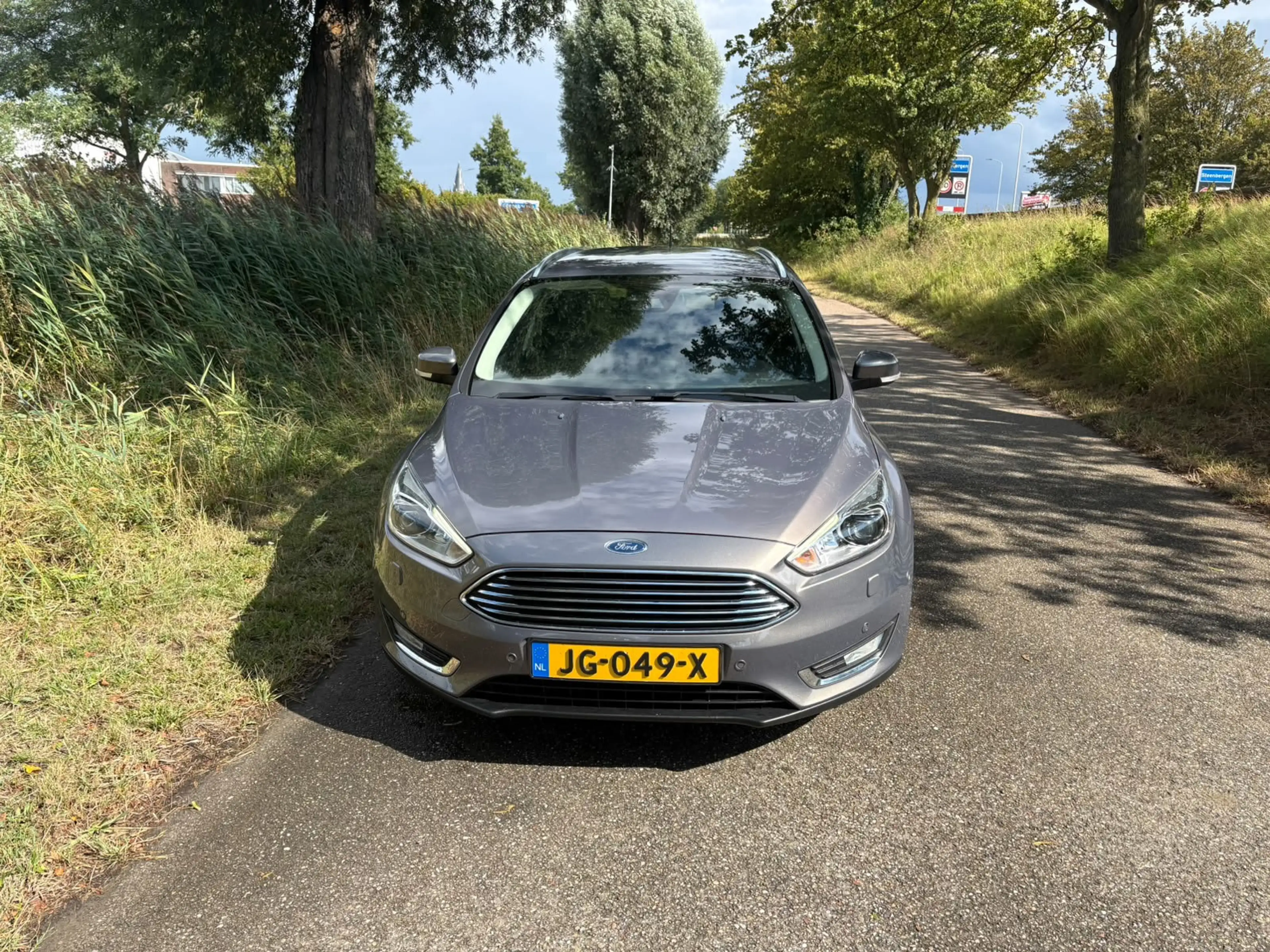 Ford Focus Wagon 1.5 Titanium Edition Stoel/Stuur Verwarming — photo 2