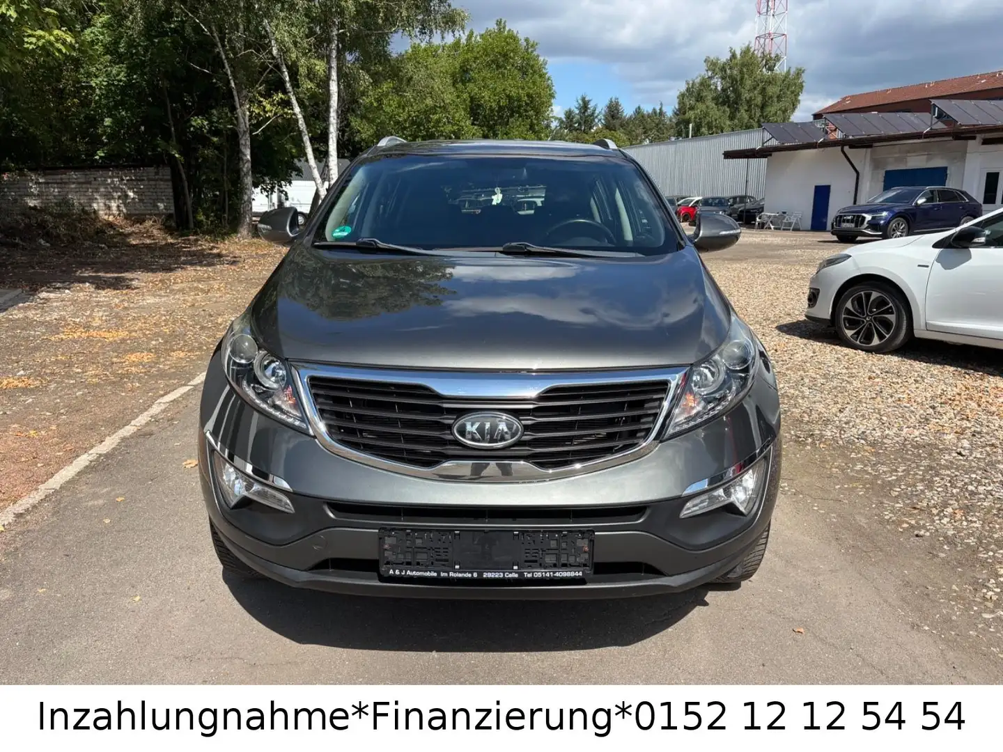 Kia Sportage Attract 2WD Silber - 1