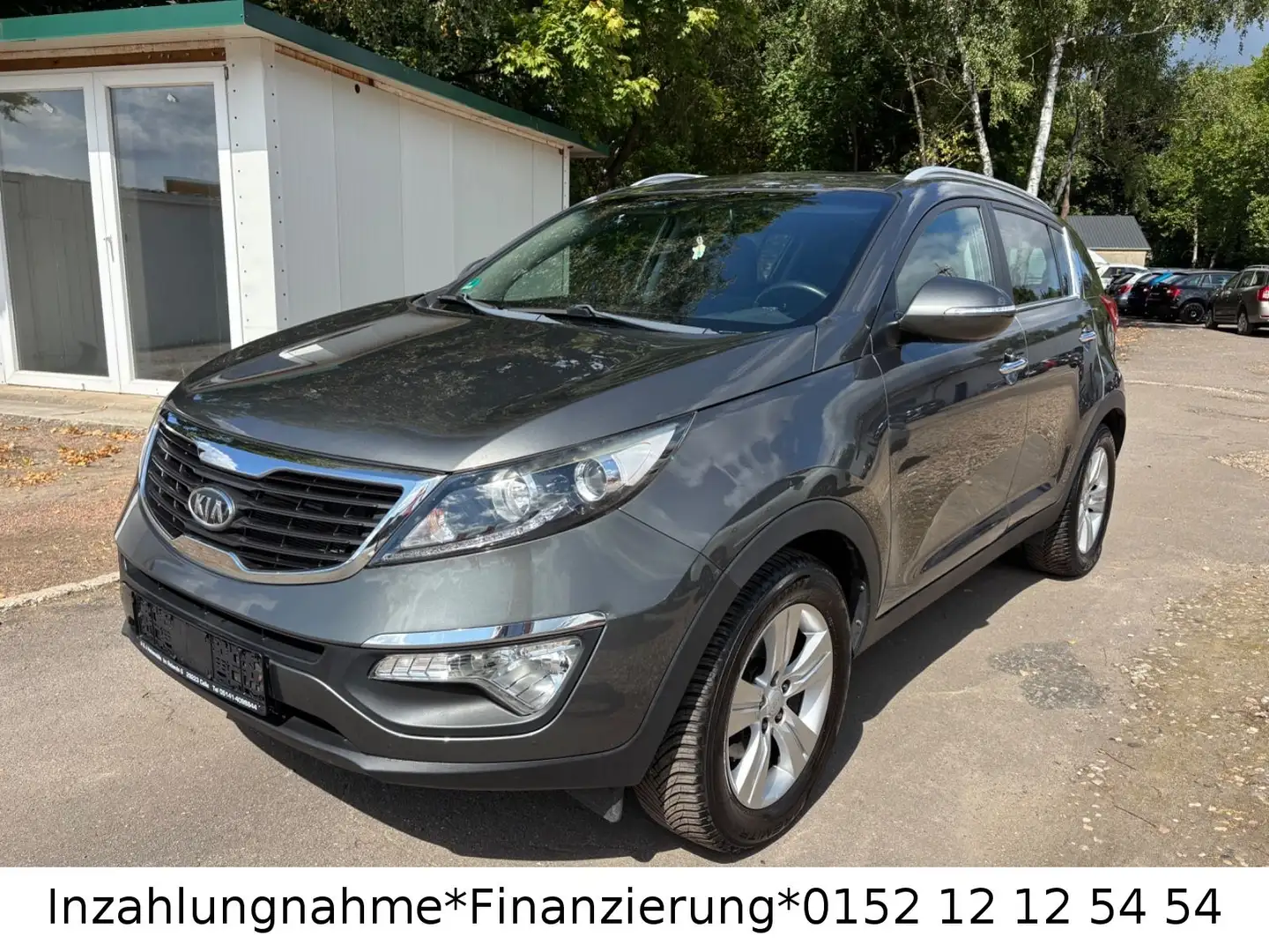 Kia Sportage Attract 2WD Silber - 2