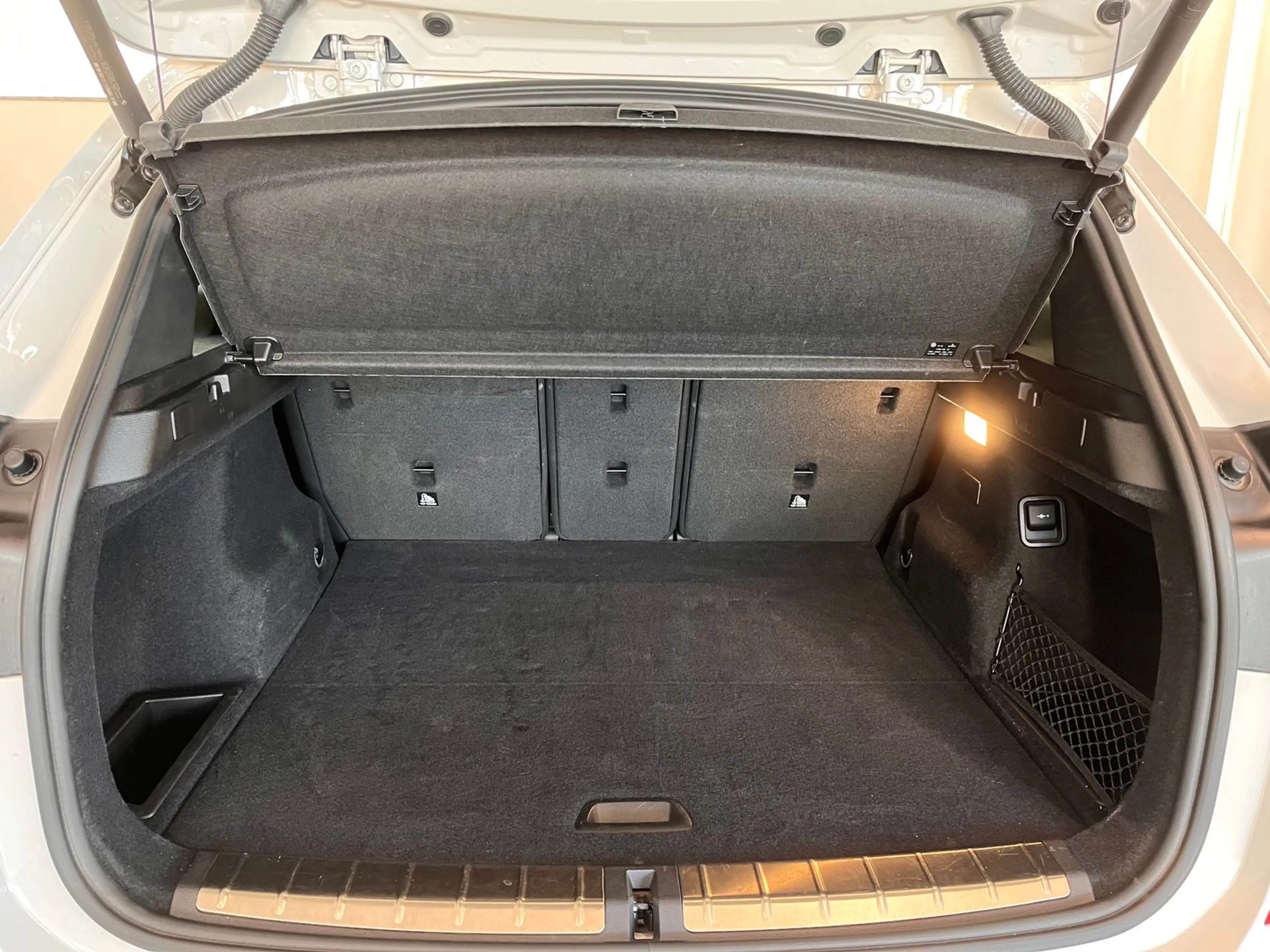 BMW X1 xDrive25e PHEV Aut. — photo 6