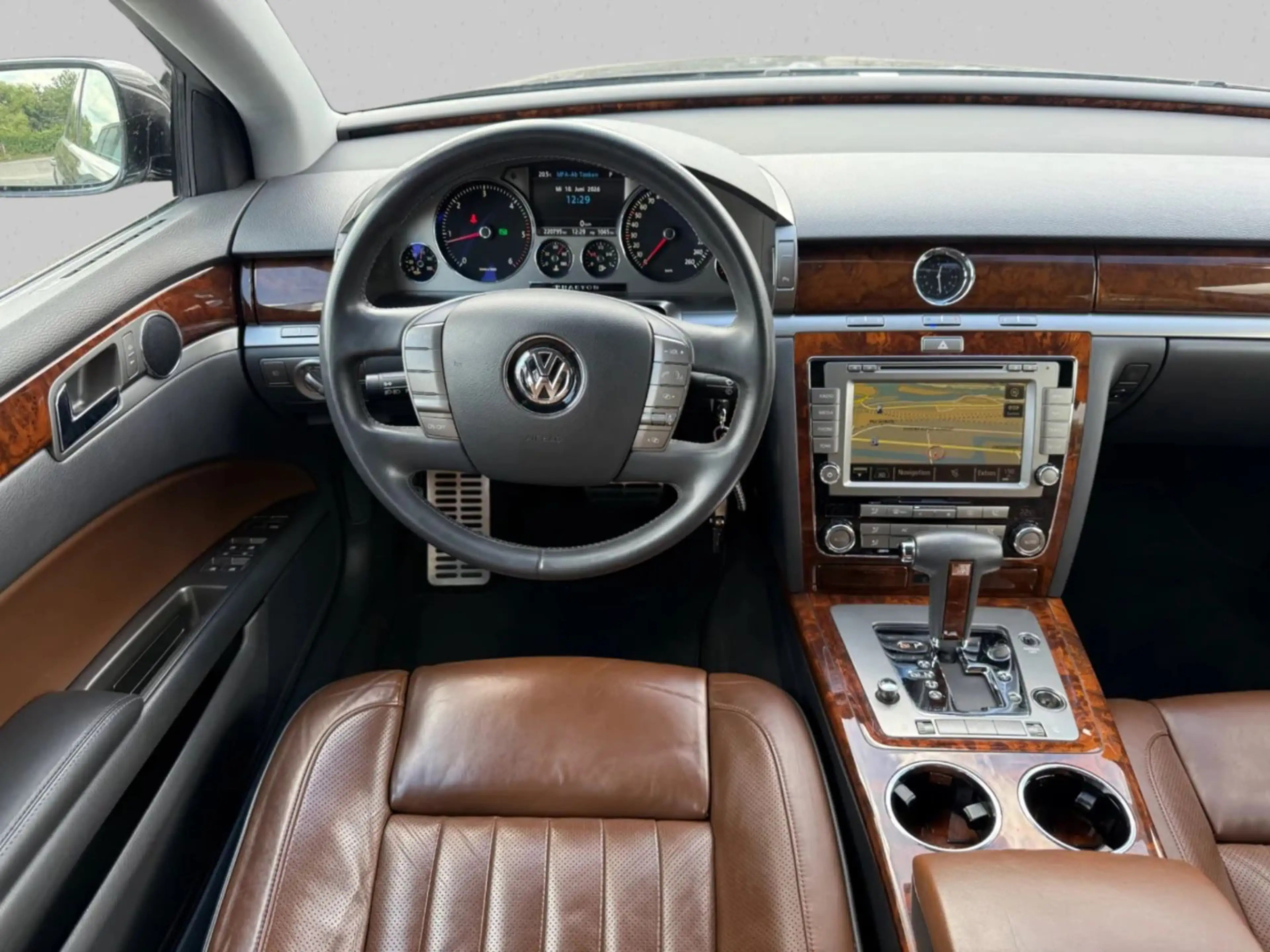 Volkswagen Phaeton V6 TDI 4Motion Scheckheft — photo 6