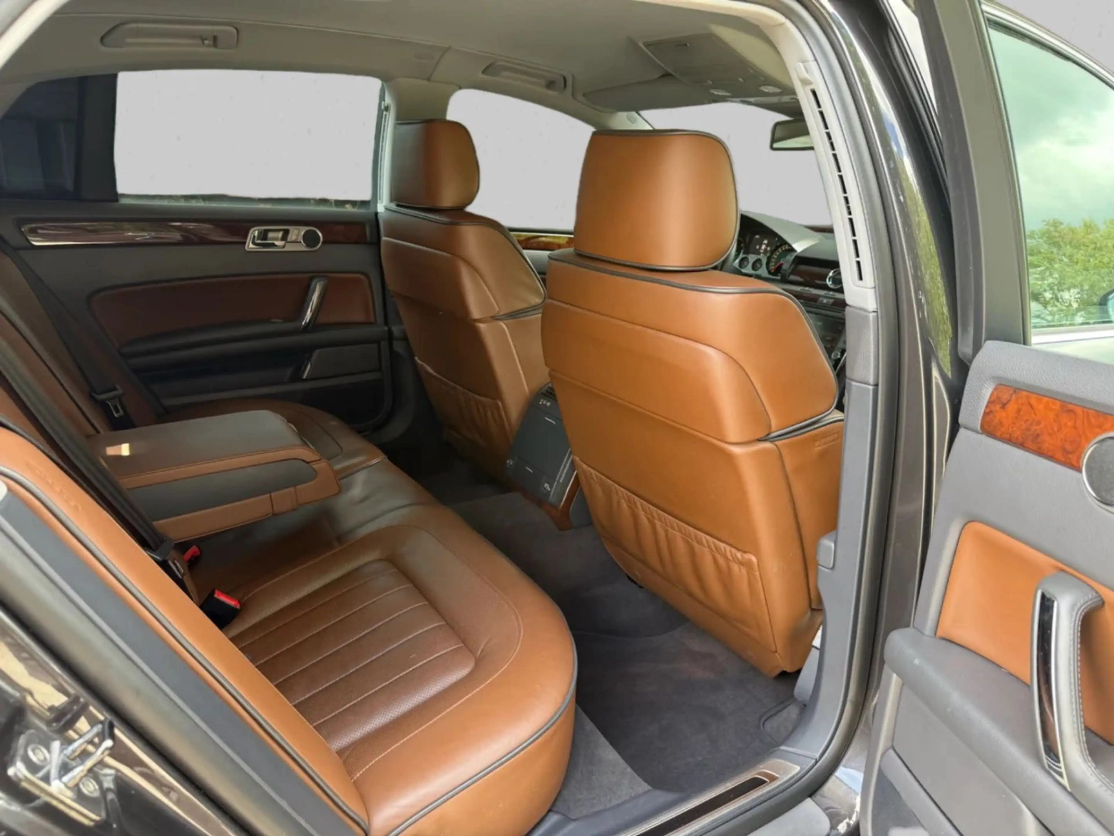 Volkswagen Phaeton V6 TDI 4Motion Scheckheft — photo 11