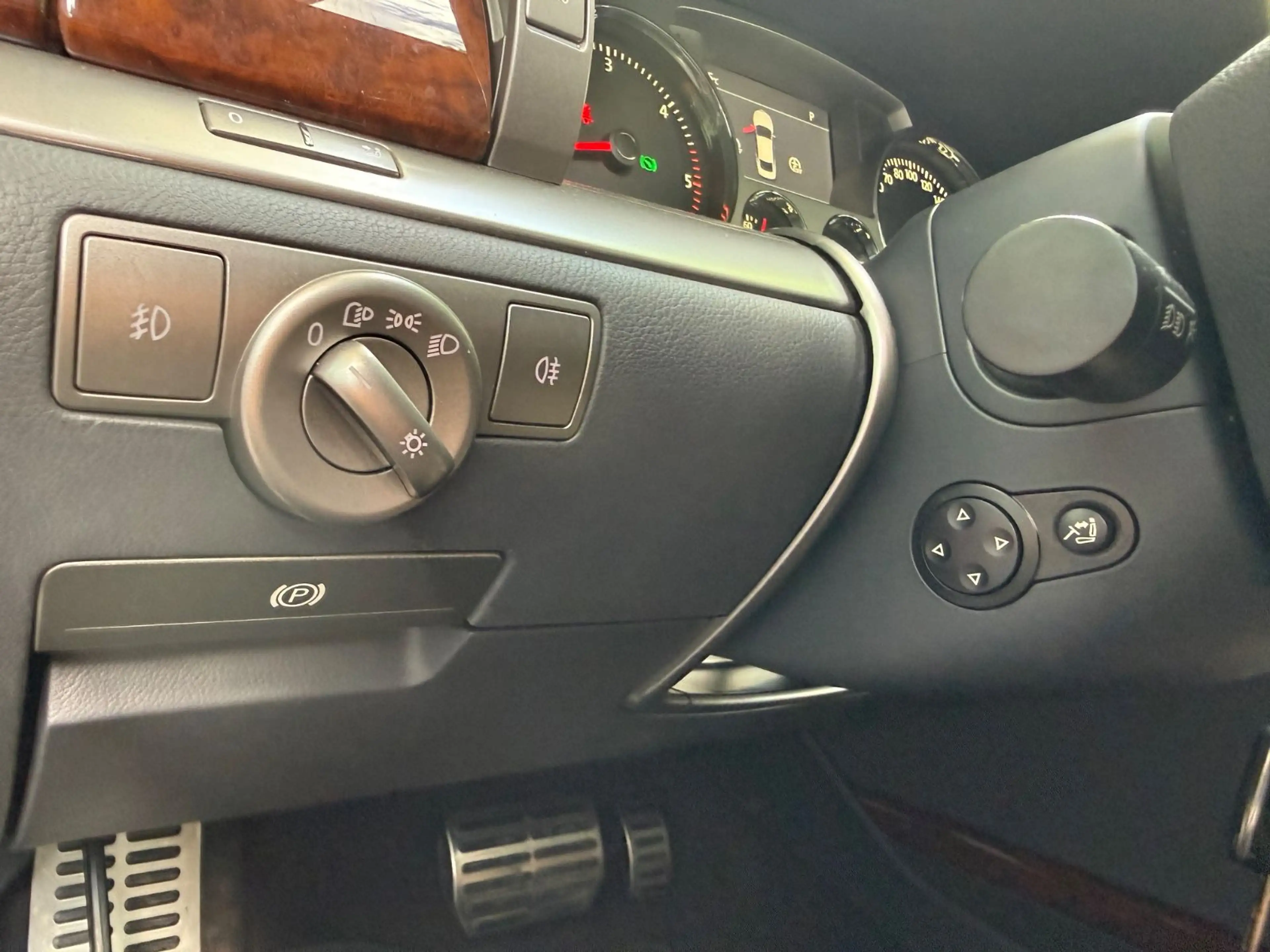 Volkswagen Phaeton V6 TDI 4Motion Scheckheft — photo 12