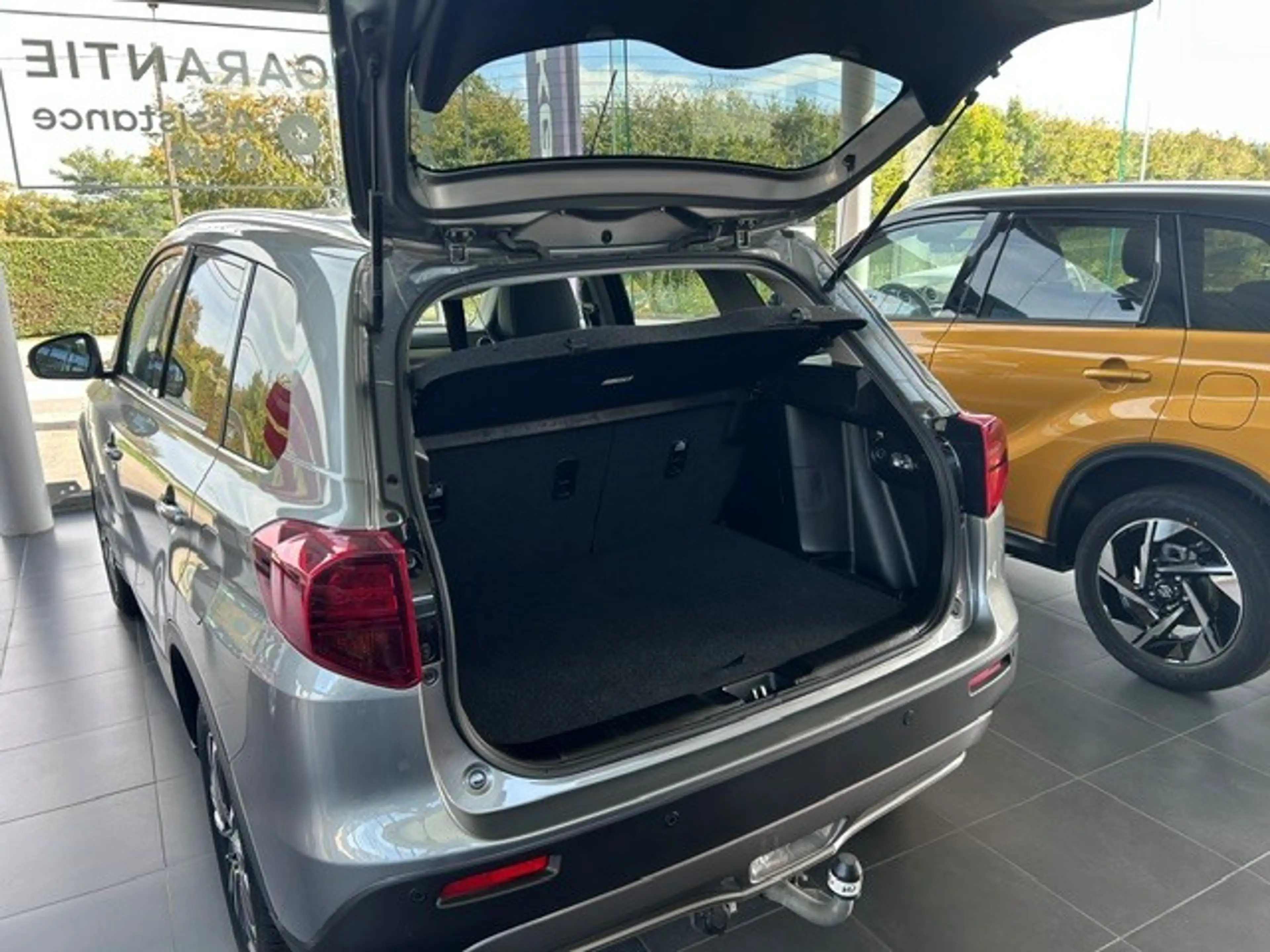 Suzuki Vitara Vitara 1.5 DualJet Hybrid GLX AT — photo 5
