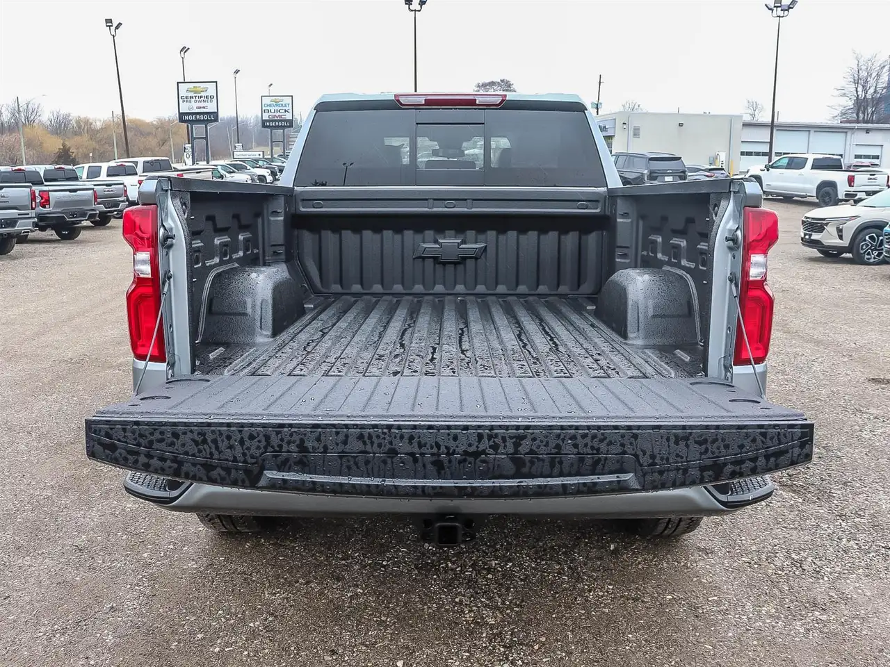 Chevrolet Silverado 1500 снимка Chevrolet Silverado 1500