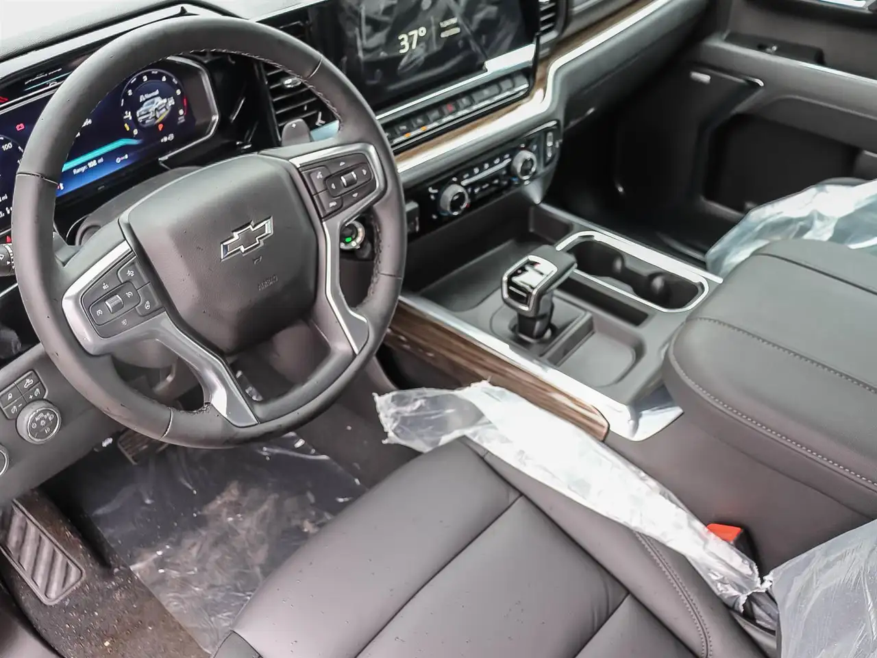 Chevrolet Silverado 1500 снимка Chevrolet Silverado 1500
