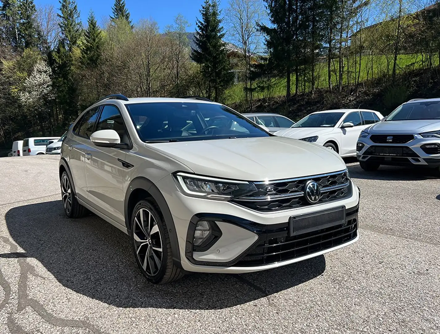 Volkswagen Taigo Taigo 1,5 TSI ACT R-Line DSG Aut. R-Line Grau - 2