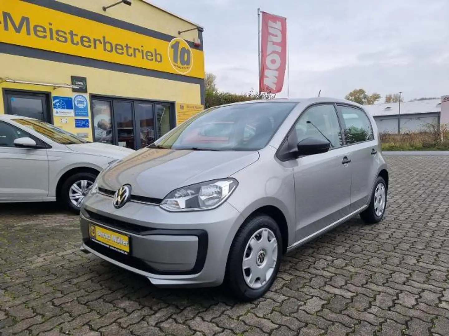 Volkswagen up! 1.0 aus 1. Hand Klima Grau - 2