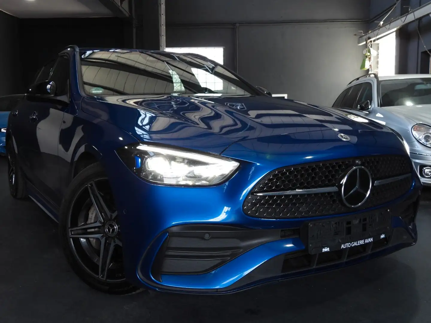 Mercedes-Benz C 220 D T AMG-LINE/LED/HUD/360° Blau - 2