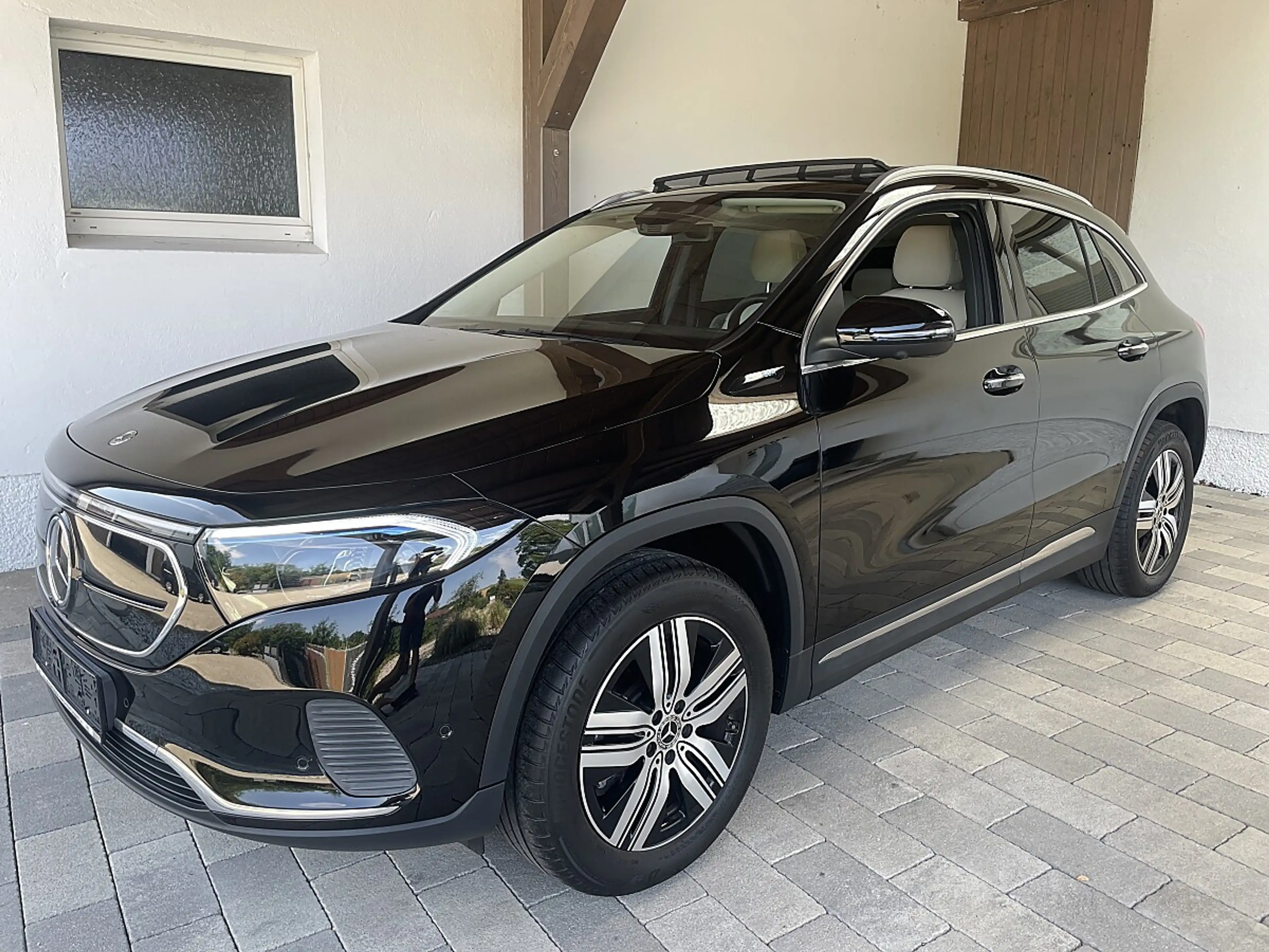 Mercedes-Benz EQA 250 Progressive-AHV-ACC-VERKEHR-LANE-PANORMA-LE... — photo 2