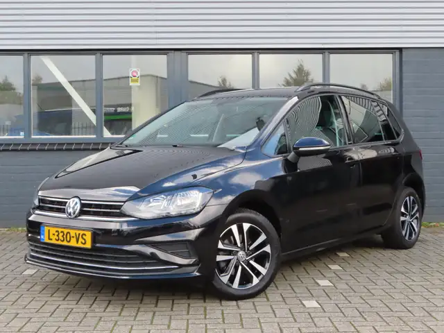 Volkswagen Golf Sportsvan 1.0 TSI Comfortline | stoelverwarming | trekhaak |