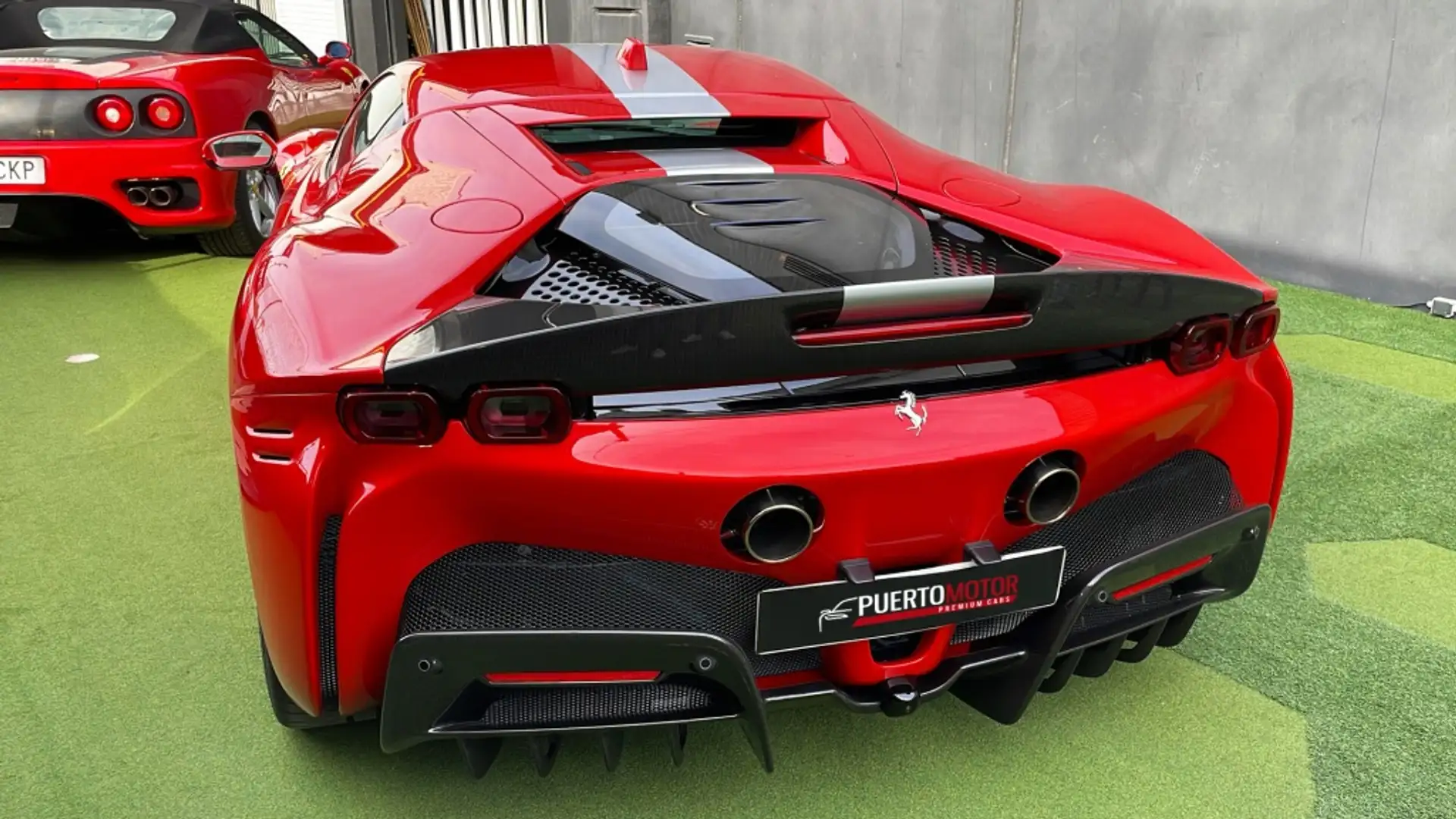 Ferrari SF90 Stradale Rot - 2