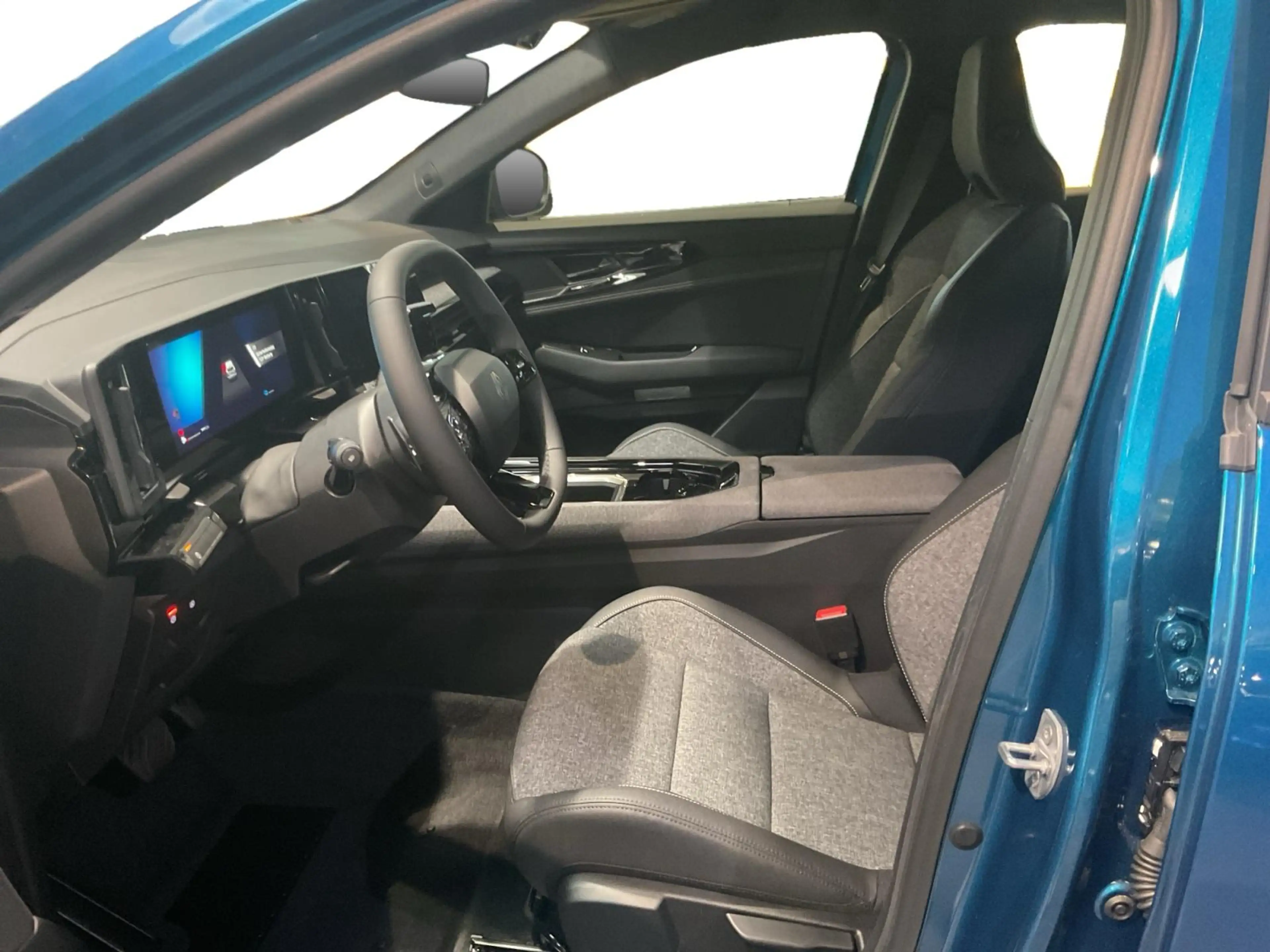Renault Austral Evolution Full Hybrid E-Tech 200 AKTION* — photo 7