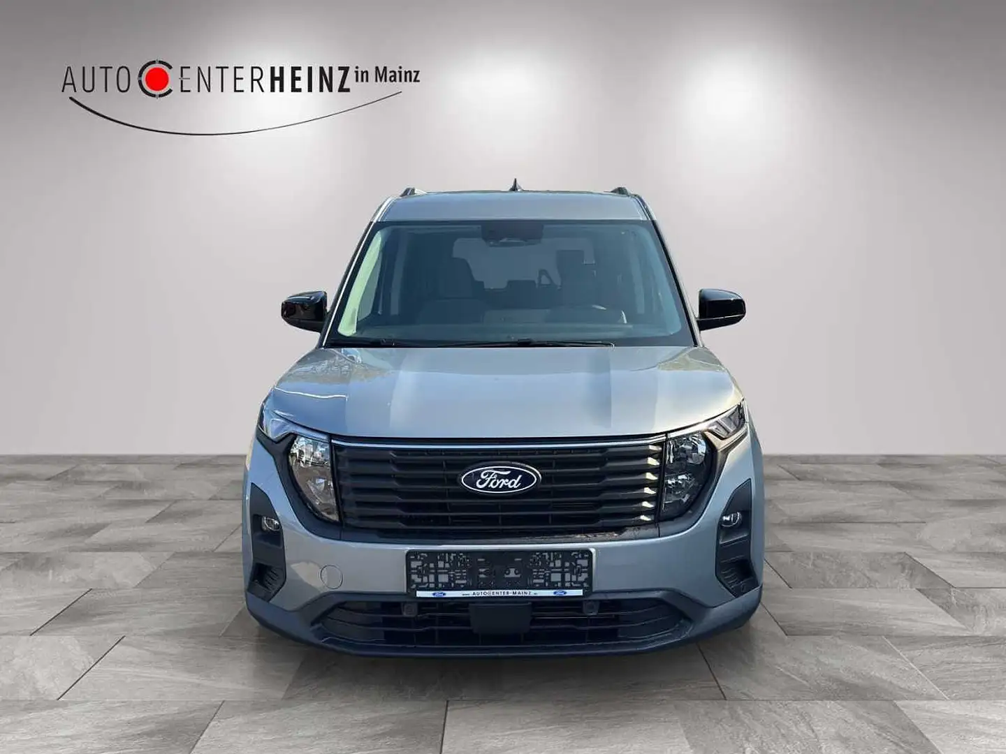 Ford Tourneo Courier 1.0 EcoBoost Aut. TITANIUM Silber - 2