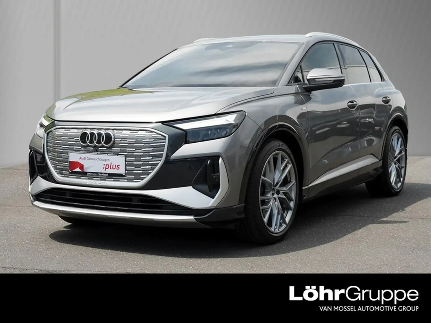 AUDI Q4