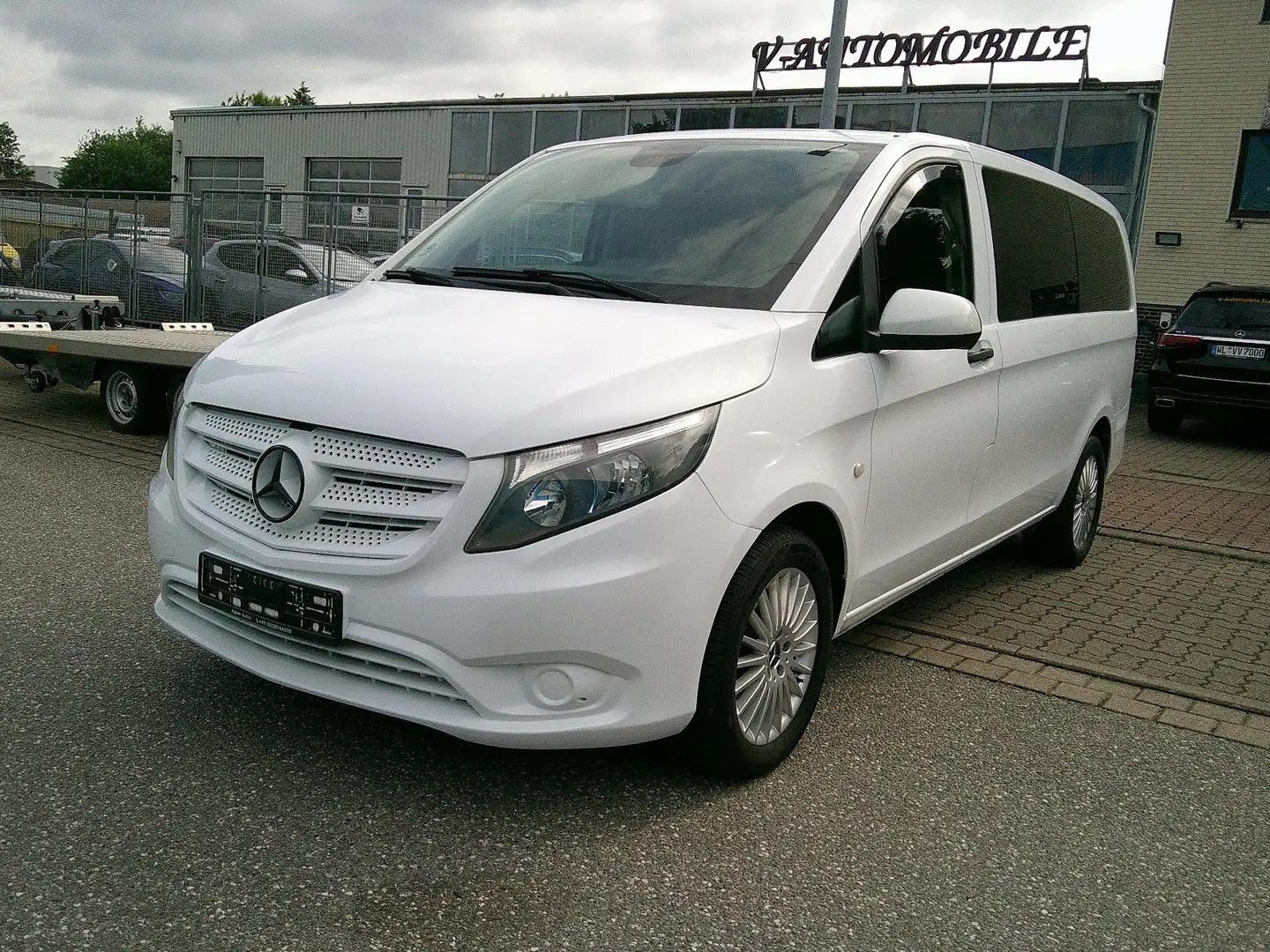 Mercedes-Benz Vito Tourer 116 CDI/BT Pro lang Weiß - 1