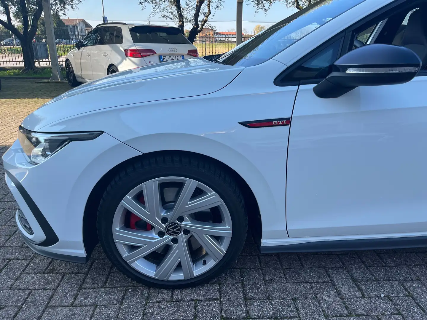 Volkswagen Golf GTI 245CV SOLO KM 25000 VIRTUAL FARI LED+FRECCIE DINAM Bianco - 2