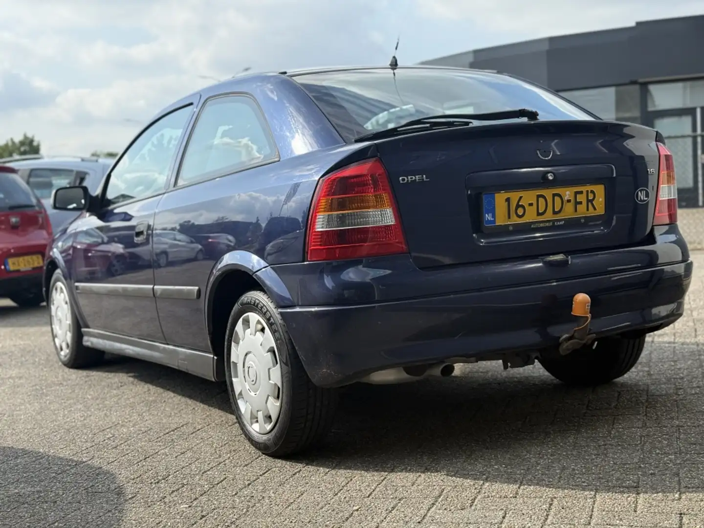 Opel Astra 1.6 Club Bleu - 2