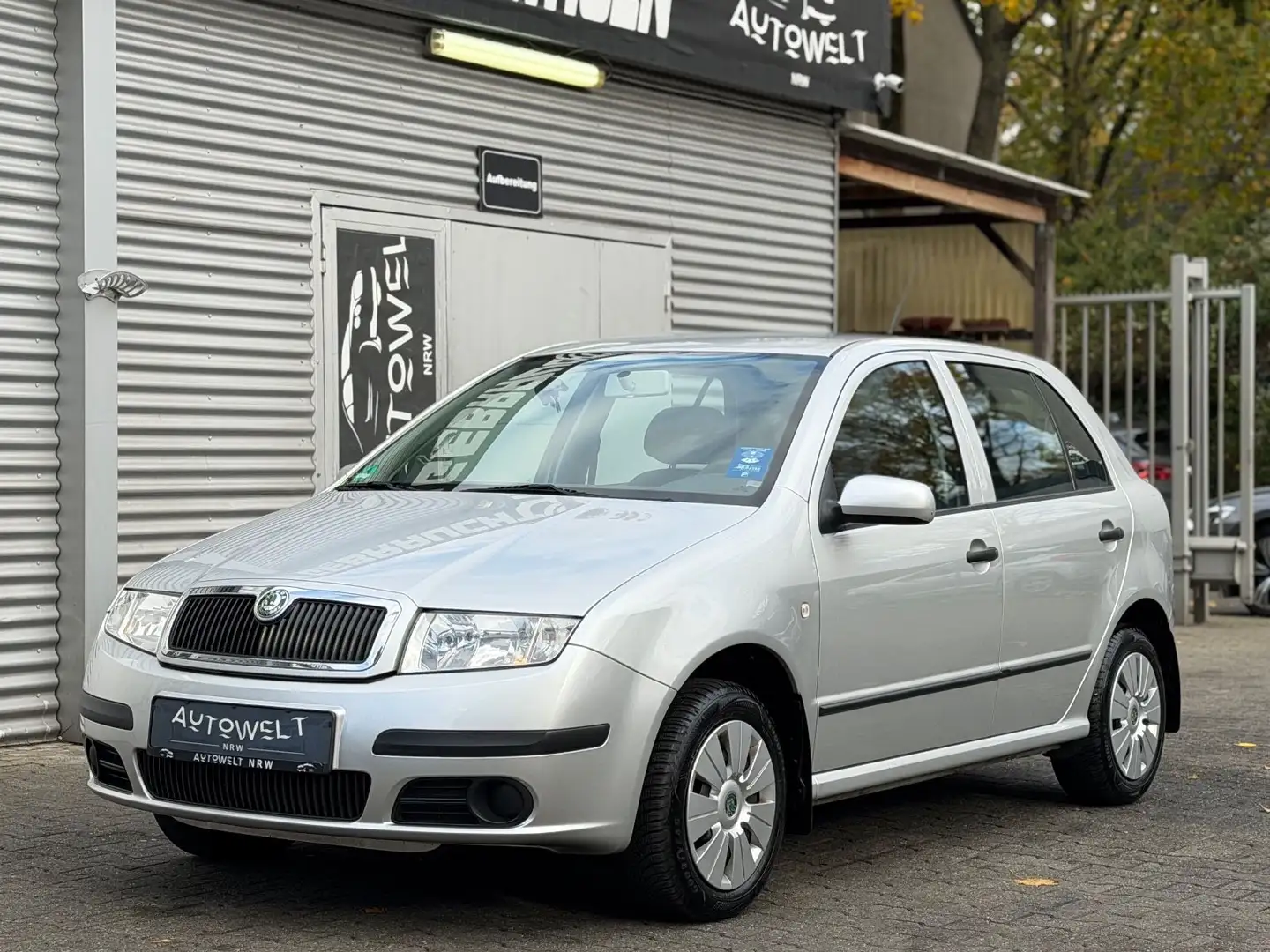 Skoda Fabia 1.4 Ambiente *1-Hand*55KW*KLIMA*113.000KM* Silber - 2