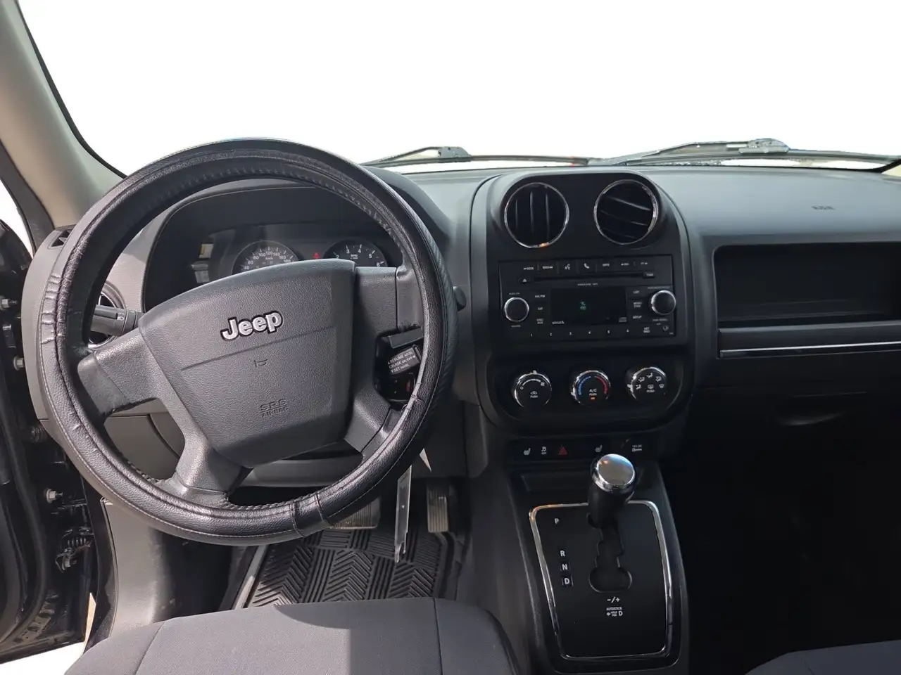 Jeep Patriot снимка Jeep Patriot