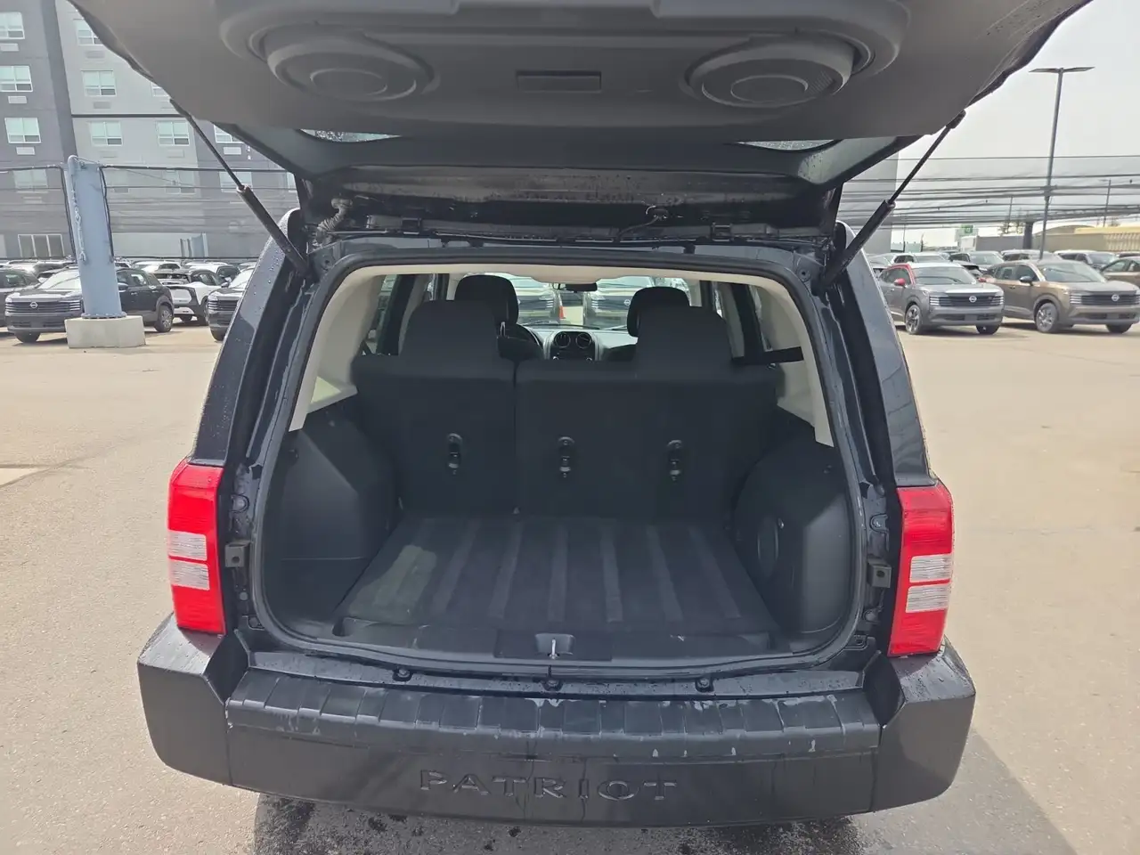 Jeep Patriot снимка Jeep Patriot