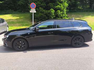 Astra Sports Tourer Plug-In-Hybrid Ultimate