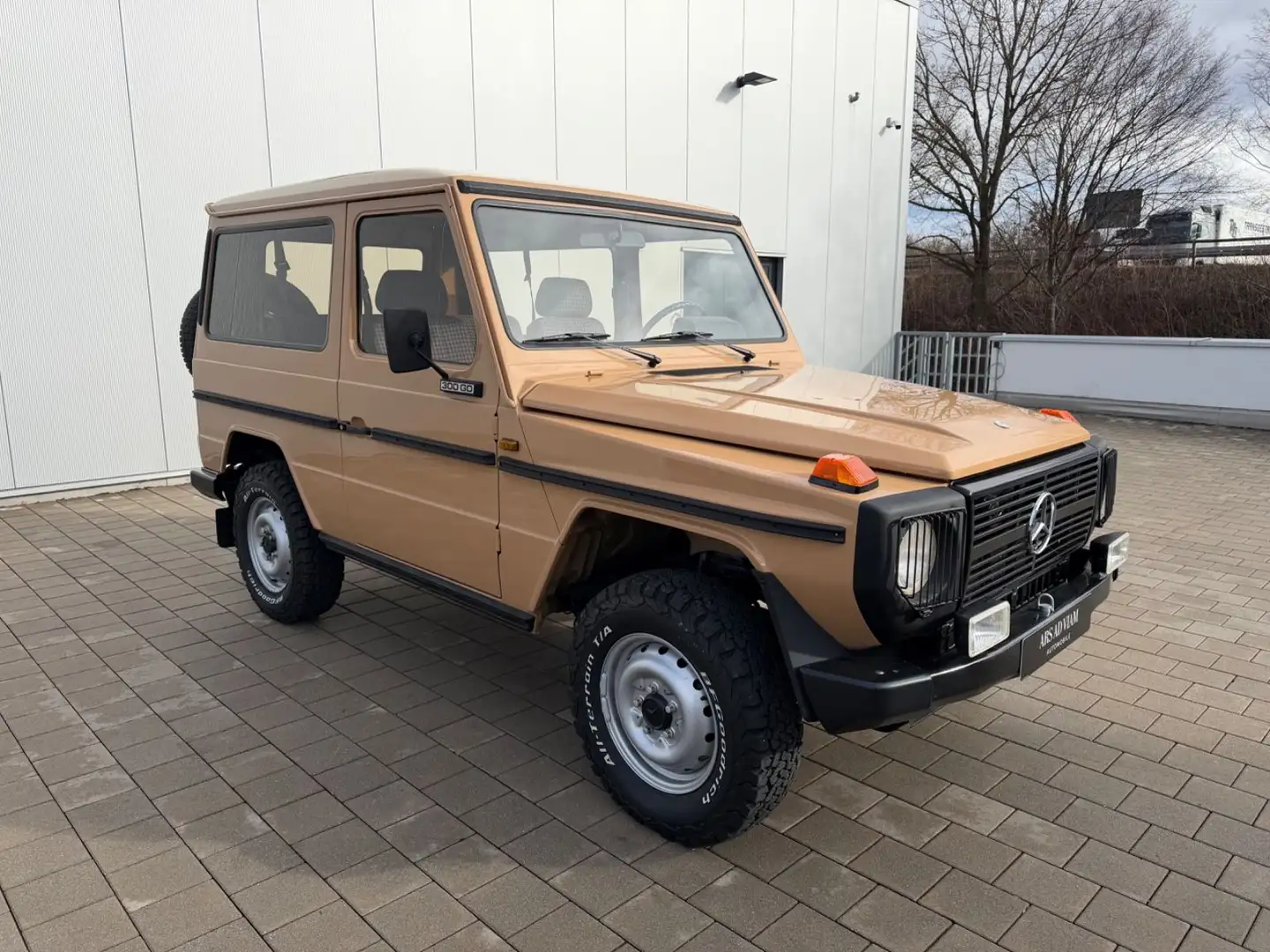 Mercedes-Benz G 300 GD, 460.2 RESTAURIERT H-Zulassung Beige - 2