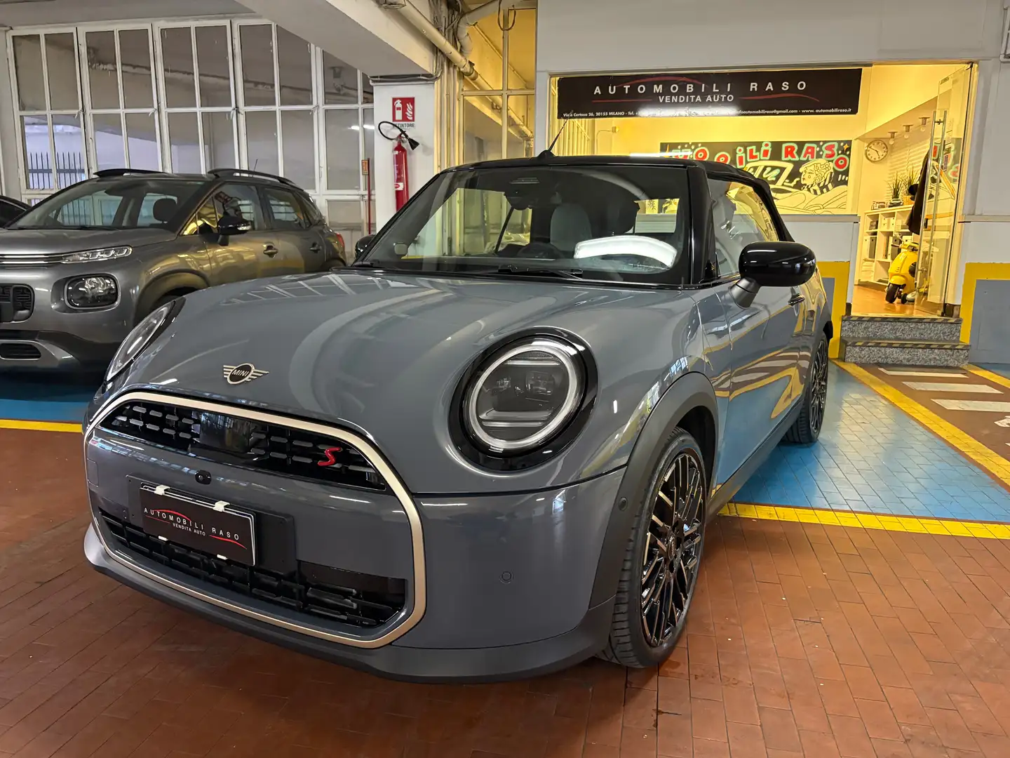 MINI Cooper S Cabrio Mini Cooper Cabrio F67 2.0 Favoured auto Grigio - 1
